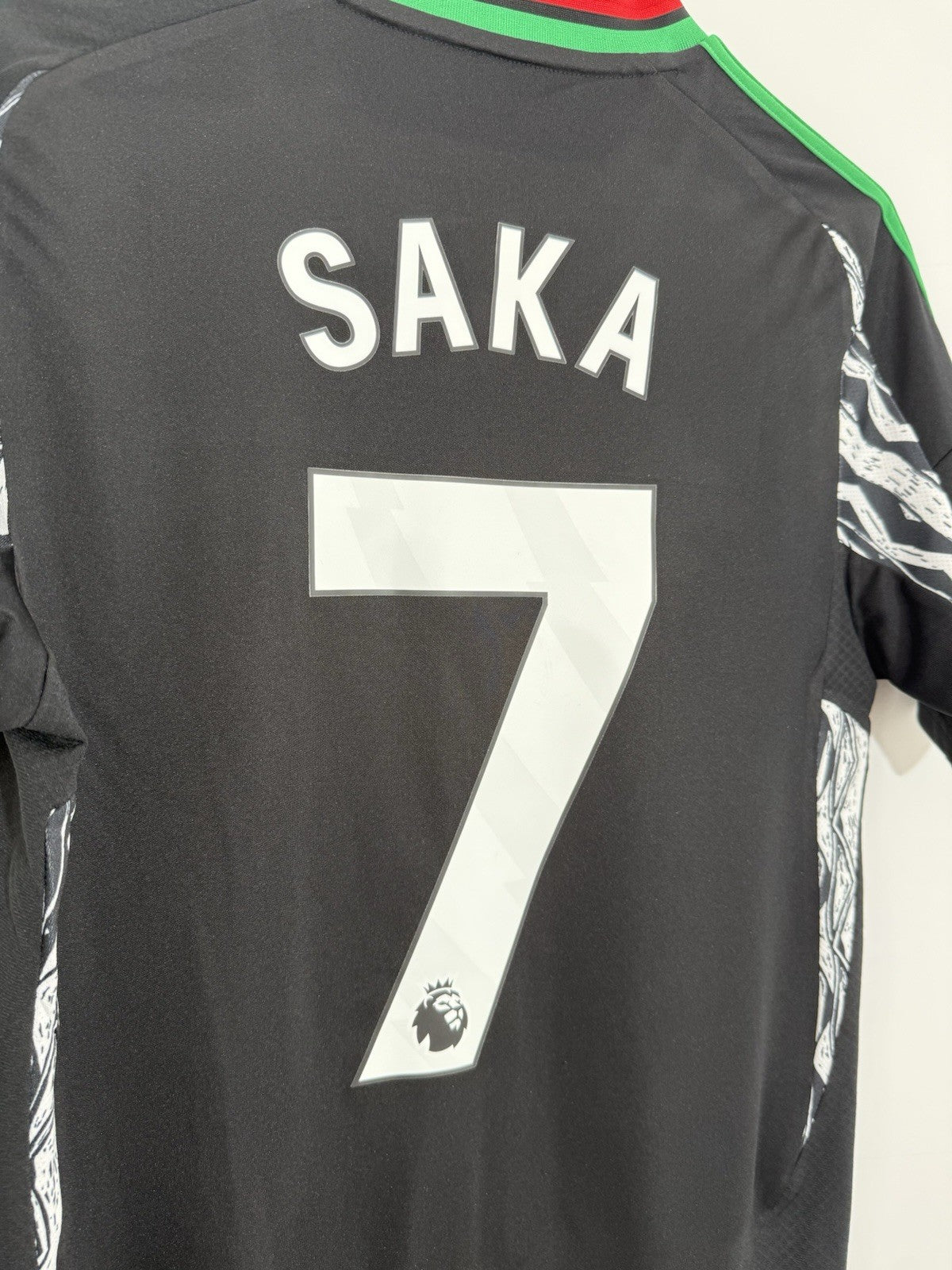 Arsenal Saka #7 2024/25 Small Away Shirt Excellent Condition IT6148
