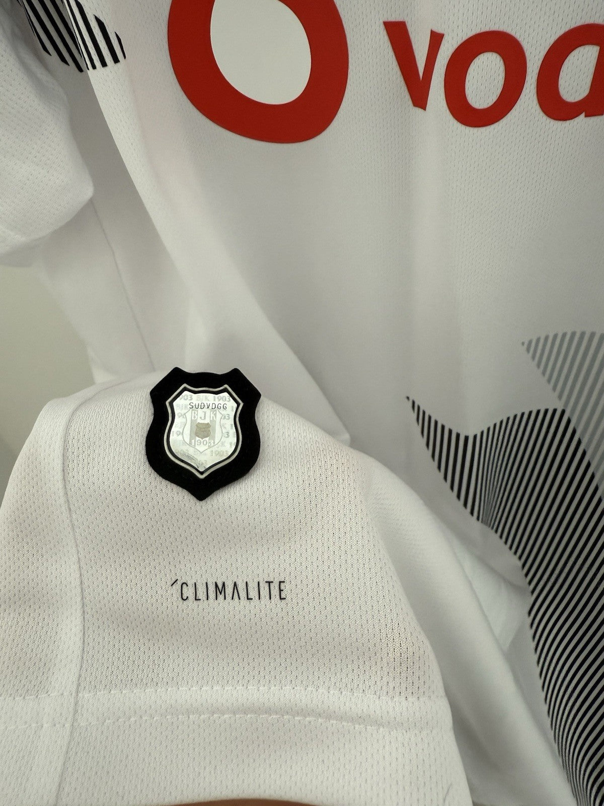 Besiktas B. Yilmaz #17 2019/20 XL Home Shirt BNWT DX3707