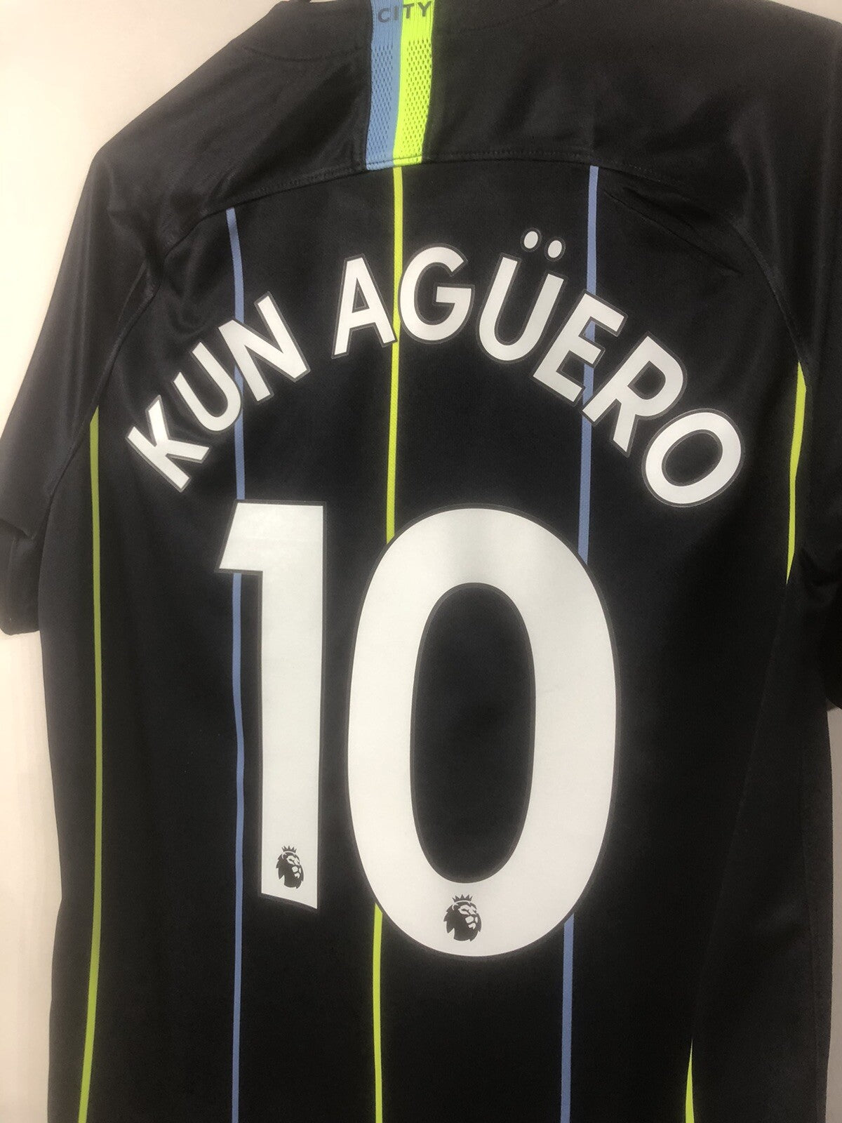Manchester City Kun Aguero #10 2018/19 Medium Away Excellent Conditio 919002-476