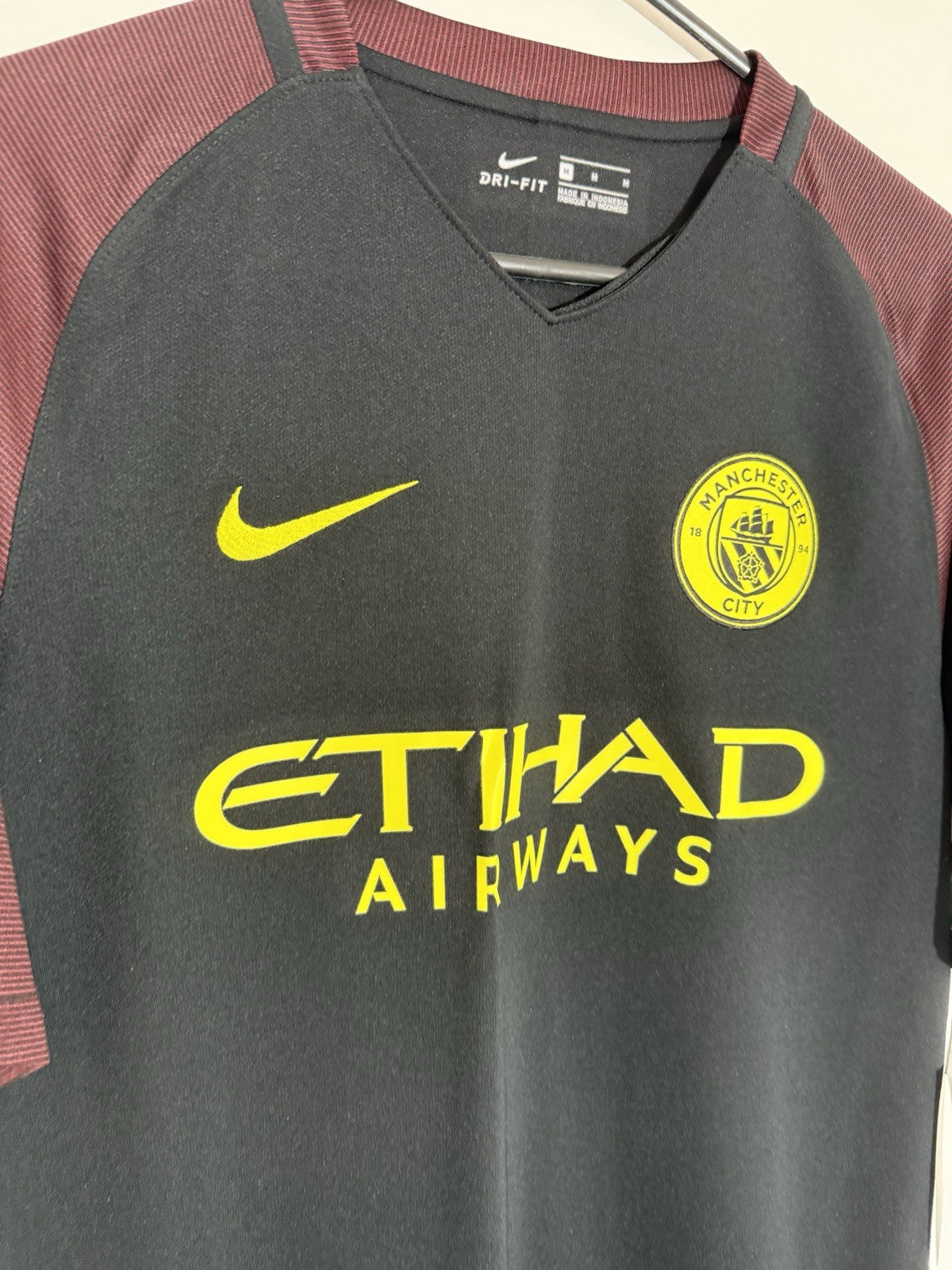 Manchester City Gundogan #8 2016/17 Medium Away Shirt Nike BNWT 776903-011