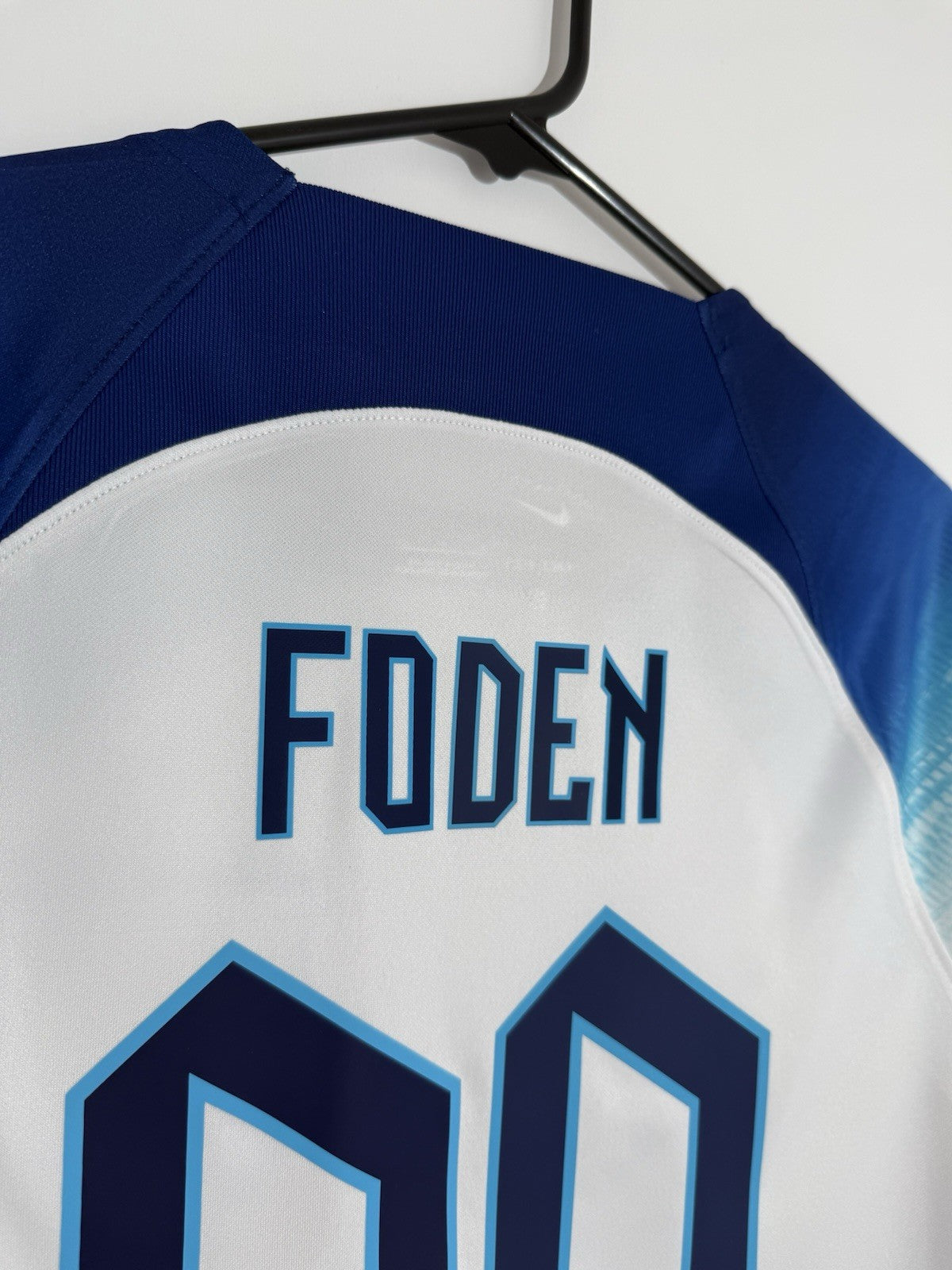 England Foden #20 2022 Small Home Shirt Excellent Condition DN0687-100