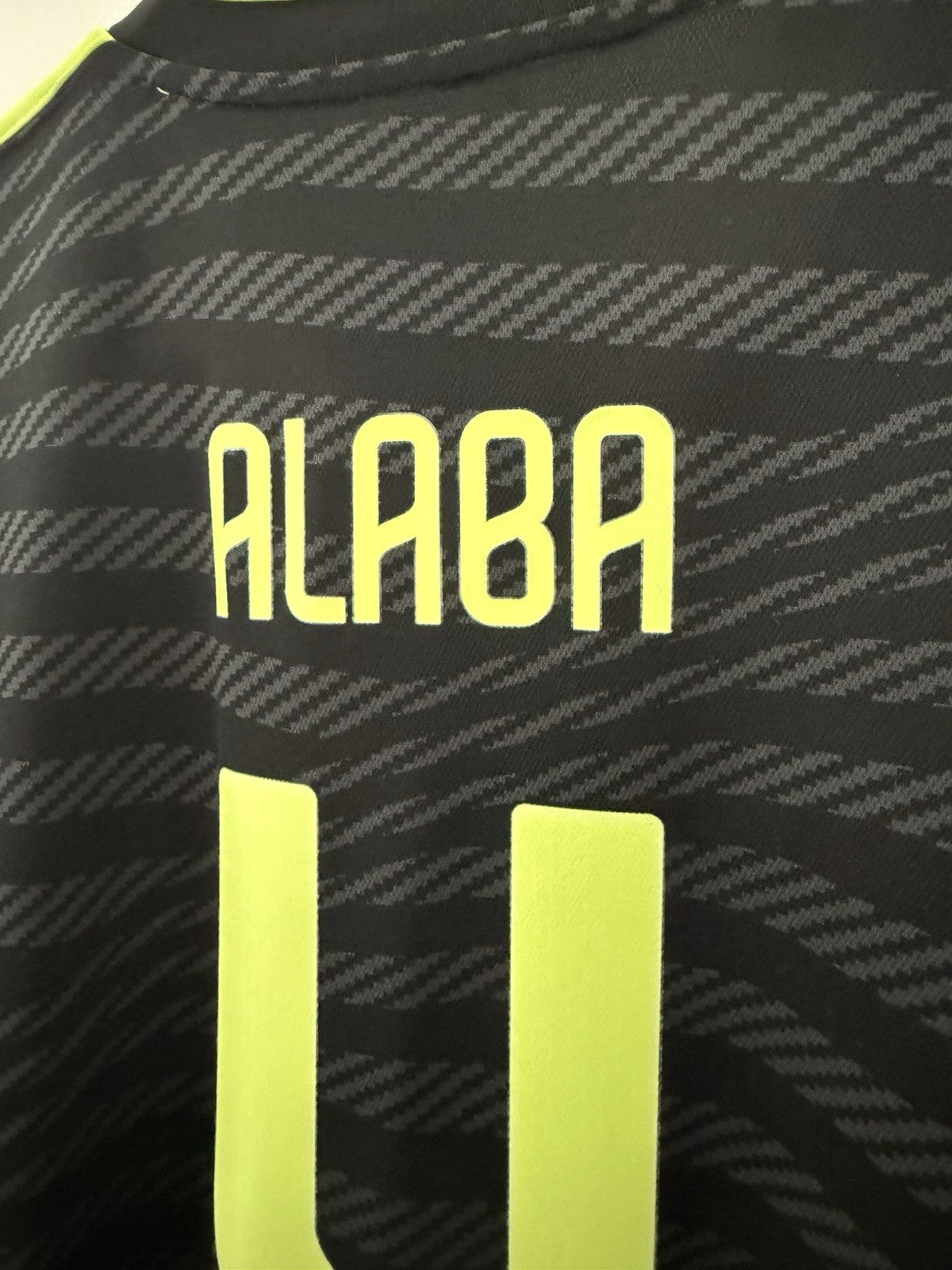 Real Madrid Alaba #4 2022/23 3rd Medium Shirt Adidas Excellent Condition HI1656