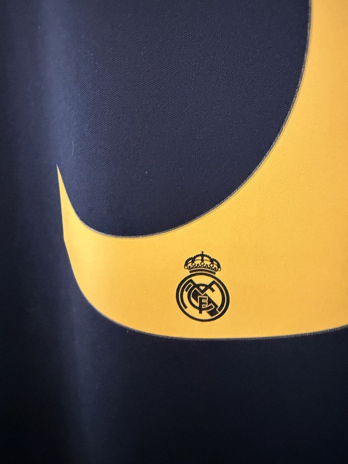 Real Madrid Bellingham #5 2023/24 Small Away Shirt Excellent Condition IJ5901