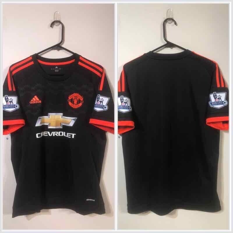 Manchester United 2015/16 3rd Medium Football Shirt Excellent Condition