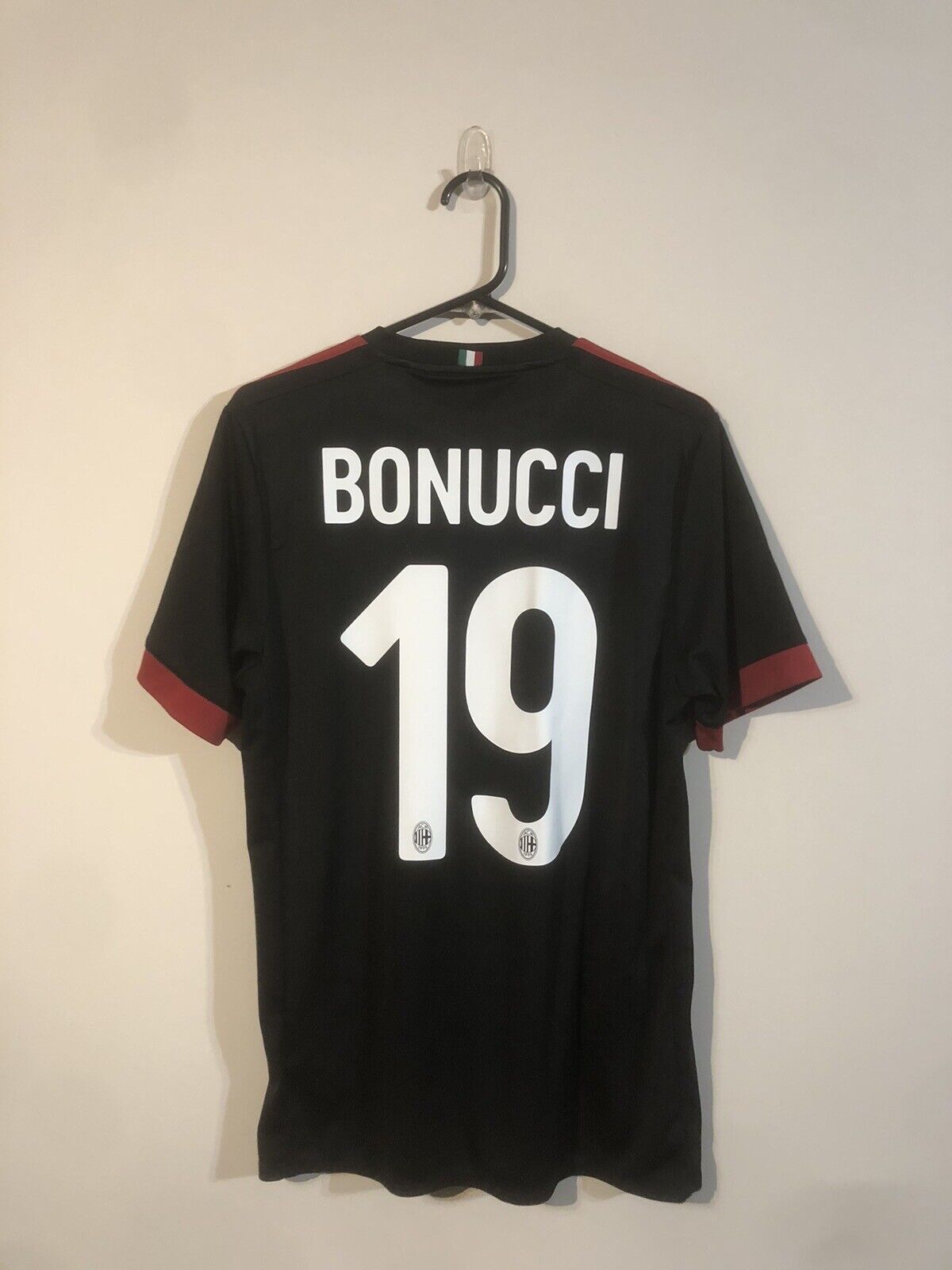 Bonucci #19 AC Milan Medium 2017/18 3rd Football Shirt Puma Very Good Condition