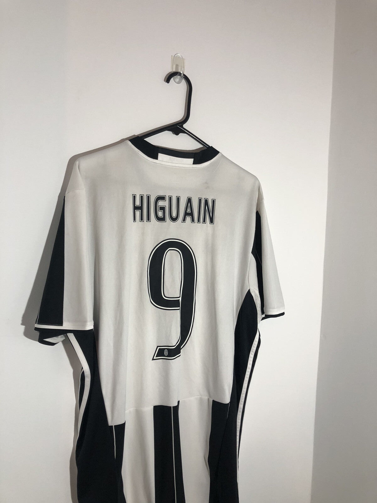 Juventus Higuain #9 2016/17 XL Home Shirt Excellent Condition AI6241