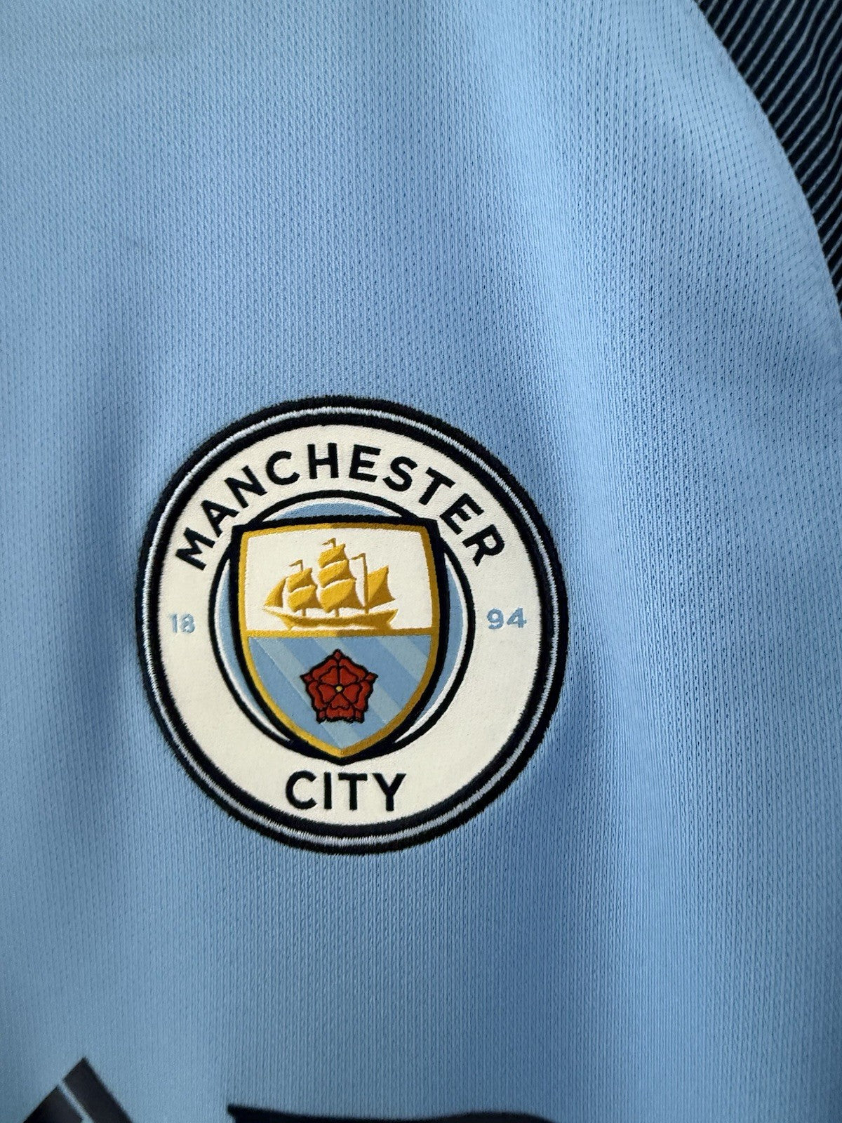 Manchester City Stones #24 2016/17 Medium Home Excellent Condition