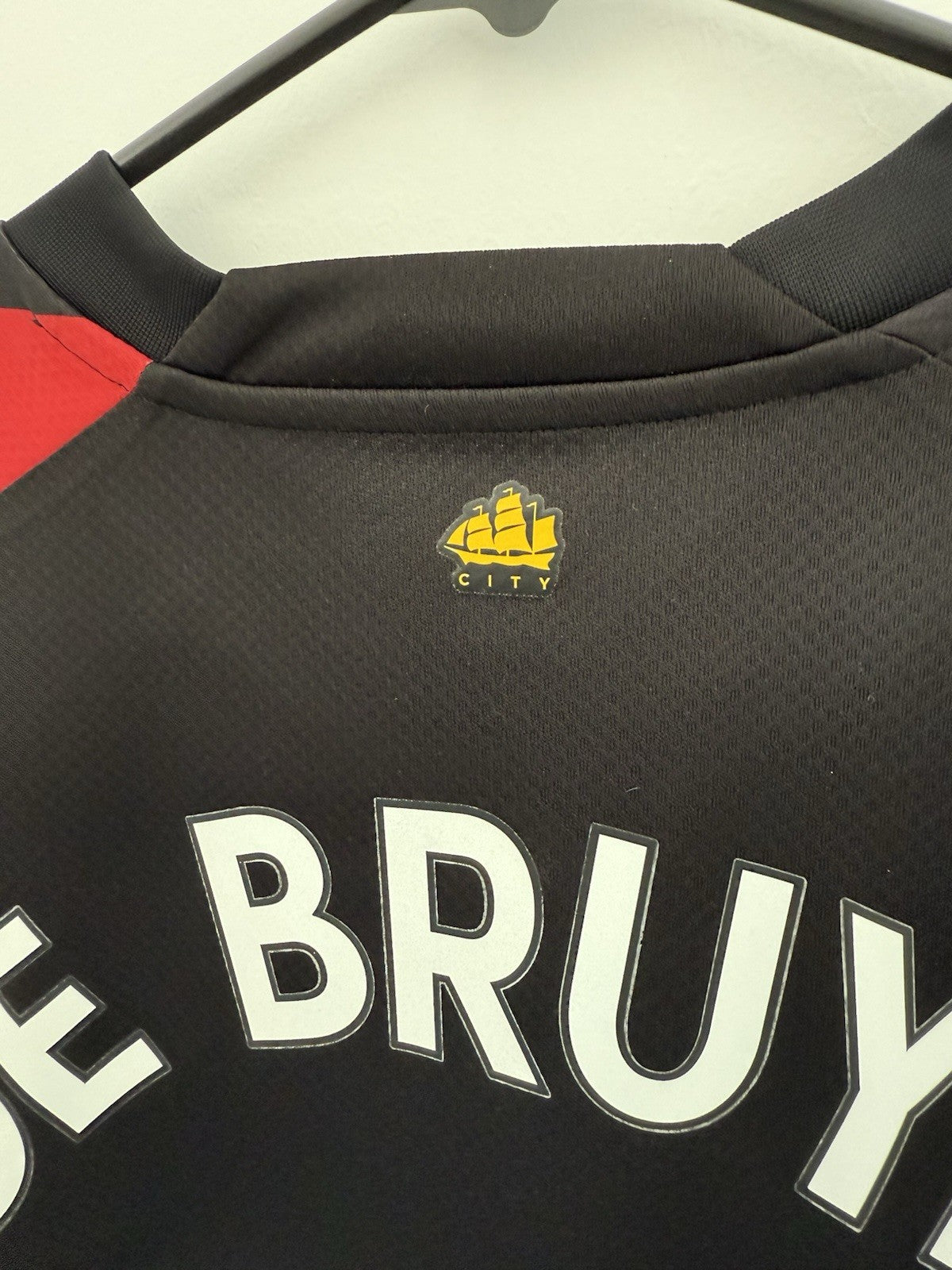 Man City De Bruyne #17 2022/23 Medium Away Shirt Excellent Condition 765722-02
