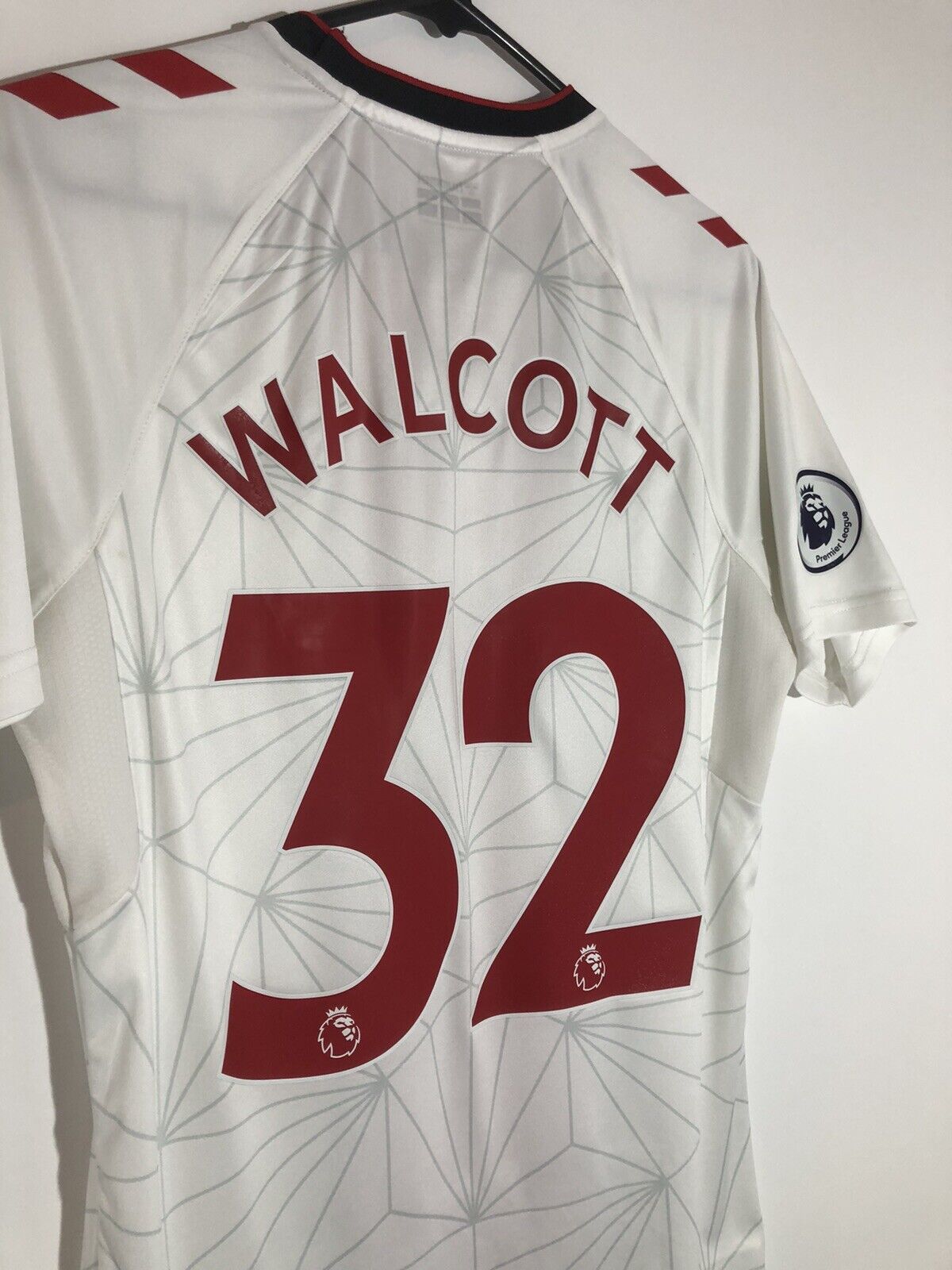 Walcott 32 Southampton Small 2022 23 Home Hummel Excellent Condition