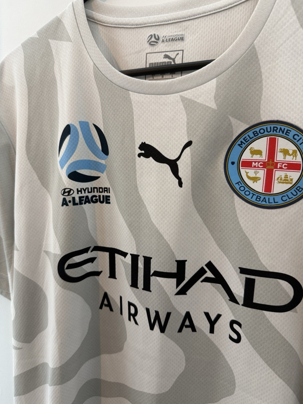 Melbourne City 2019/20 Large Away Shirt Puma Excellent Condition