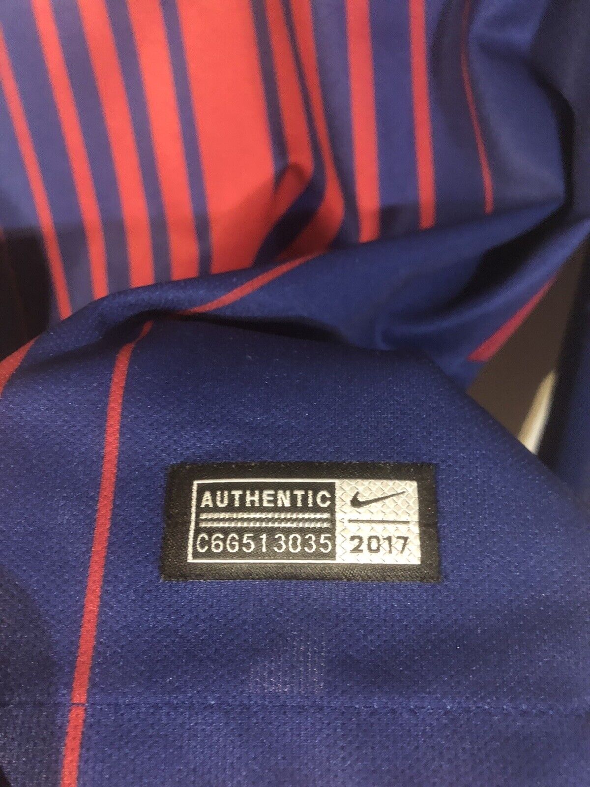 Suarez #9 Barcelona 2017/18 Small Home Long Sleeved Shirt Nike Very Good Conditi