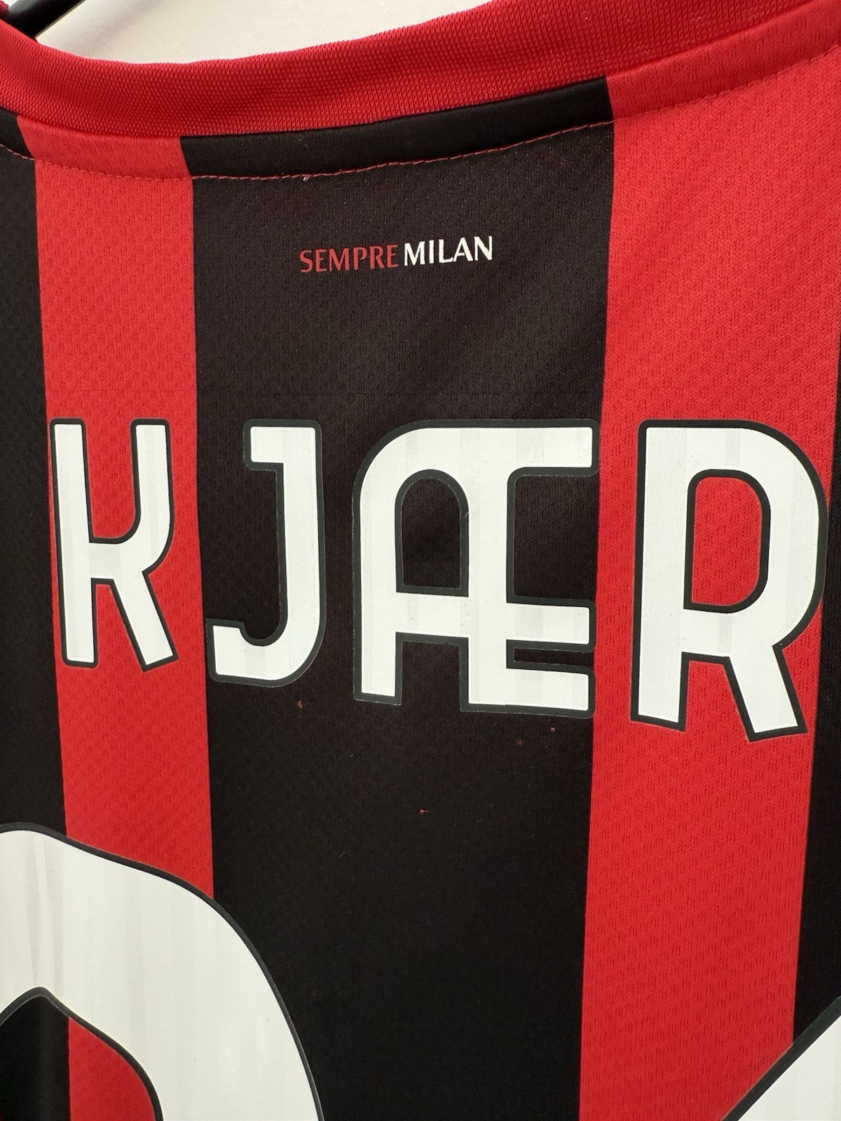 AC Milan Kjaer #24 2021/22 Medium Home Shirt Puma Excellent Condition 759122-01
