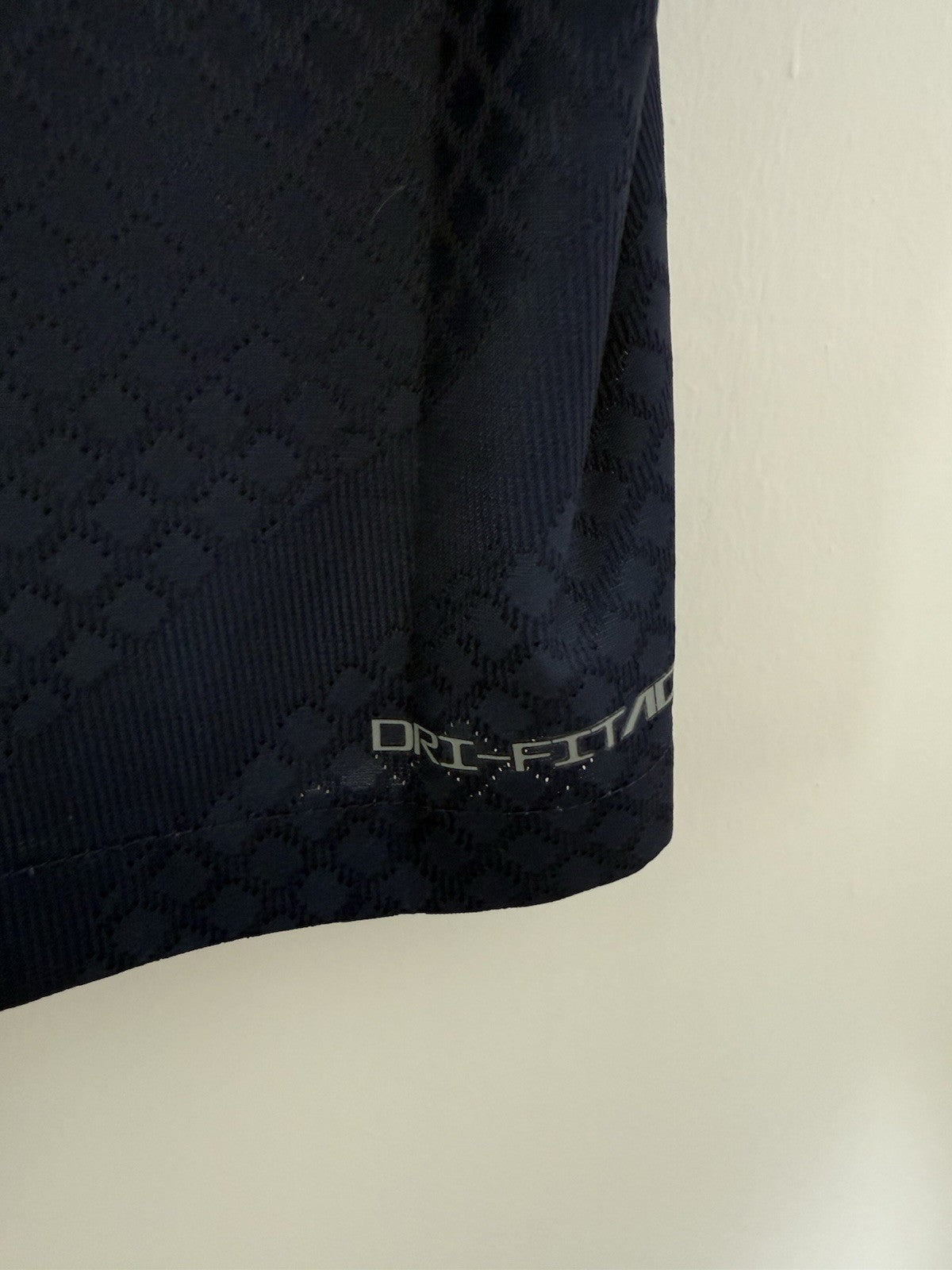 PSG Messi #30 DriFitAdv 2022/23 Medium Home Shirt Excellent Condition DJ7649-480