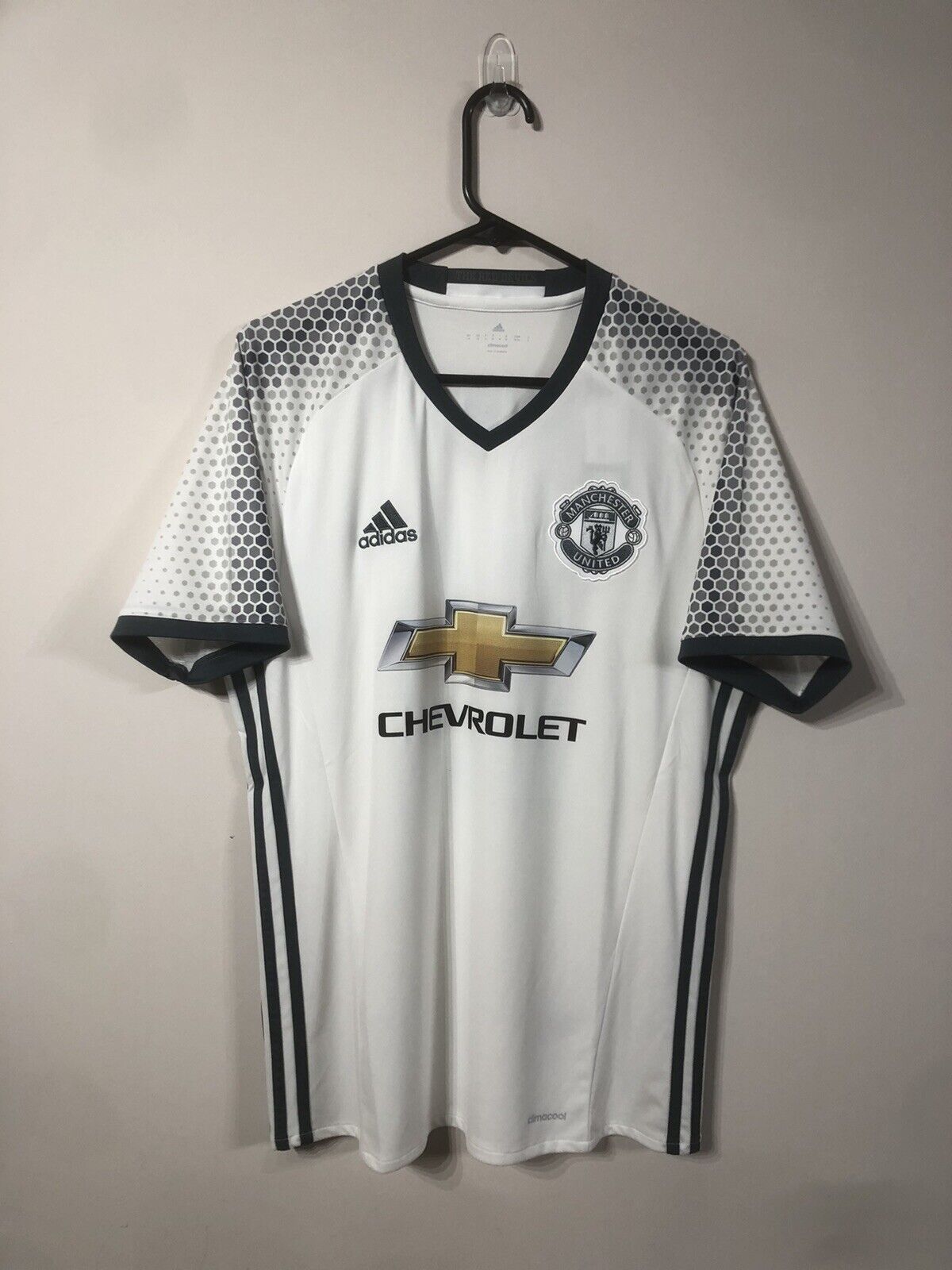 Carrick #16 Manchester United 2016/17 Medium 3rd Football Shirt BNWT AI6690