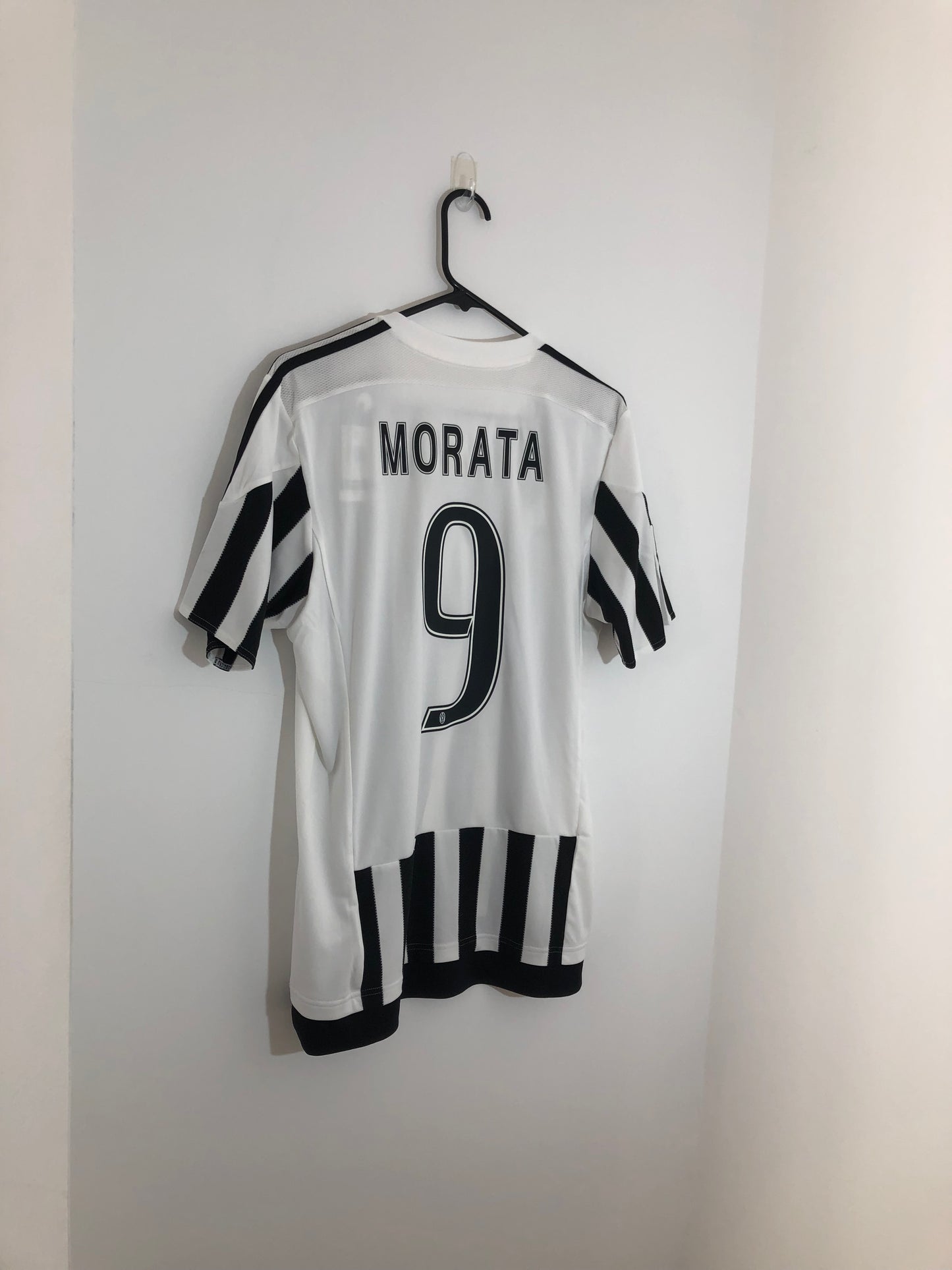 Morata #9 Juventus 2015/16 Medium Home Shirt BNWT Aa0336