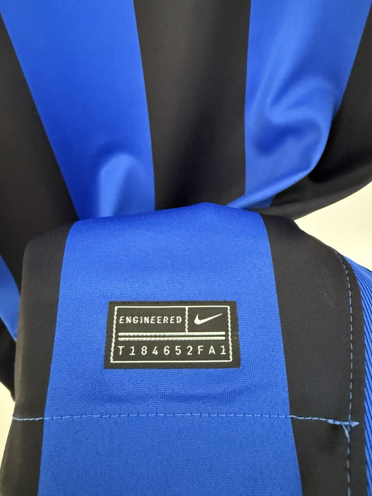 Inter Milan Bastoni #95 2022/23 Medium Home Shirt Excellent Condition DM1842-412