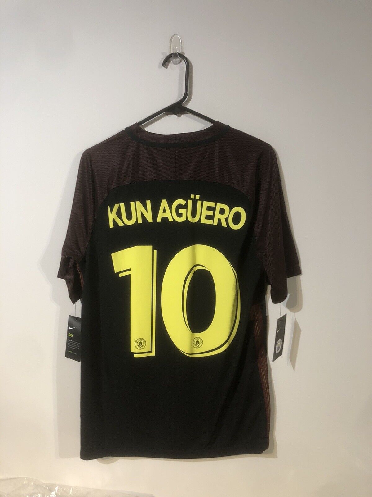 Kun Aguero #10 Manchester City 2016/17 Medium Away Shirt Jersey Nike BNWT