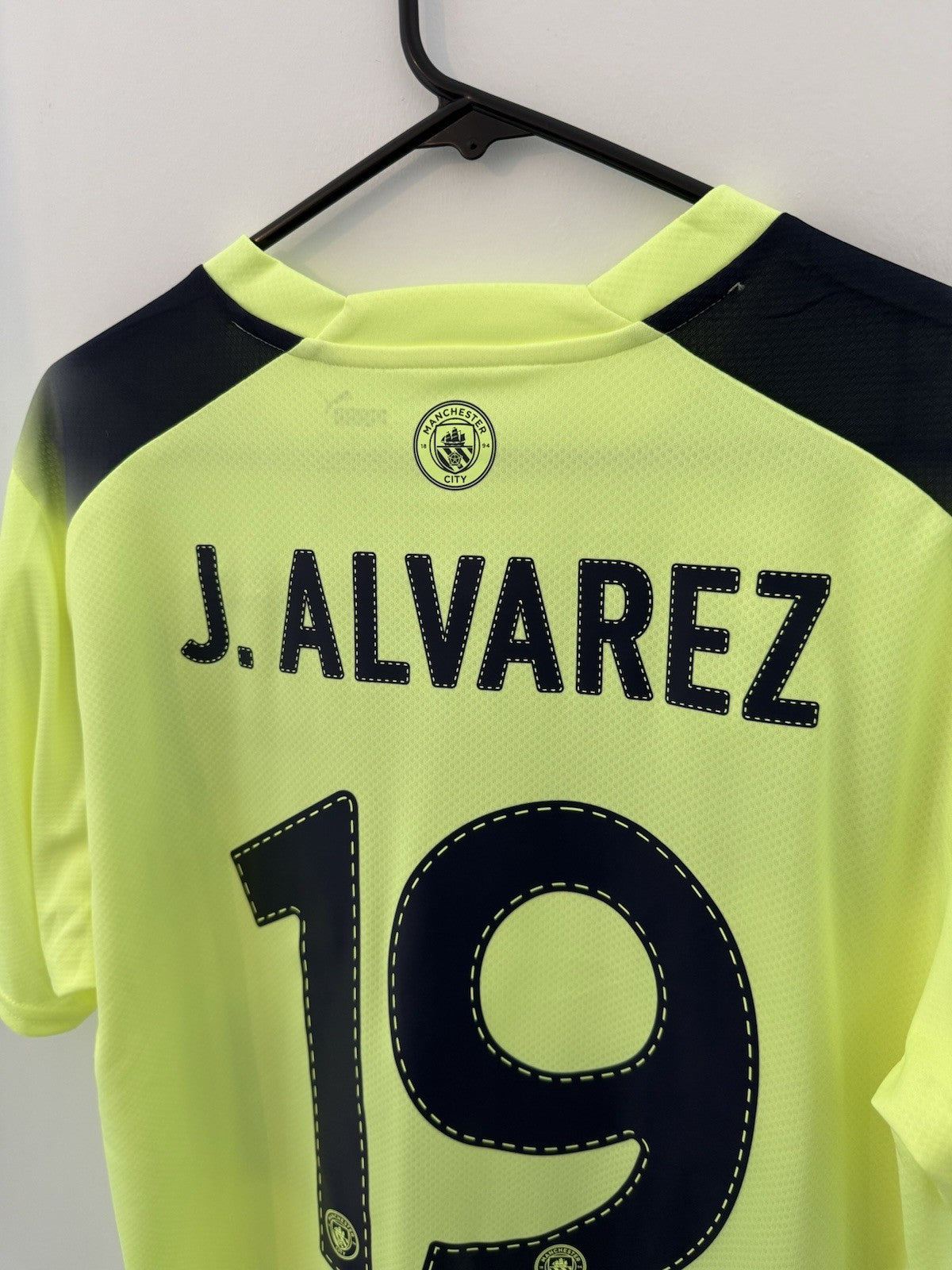 Manchester City J. Alvarez #19 2022/23 Treble Large 3rd Shirt BNWT 765734-03
