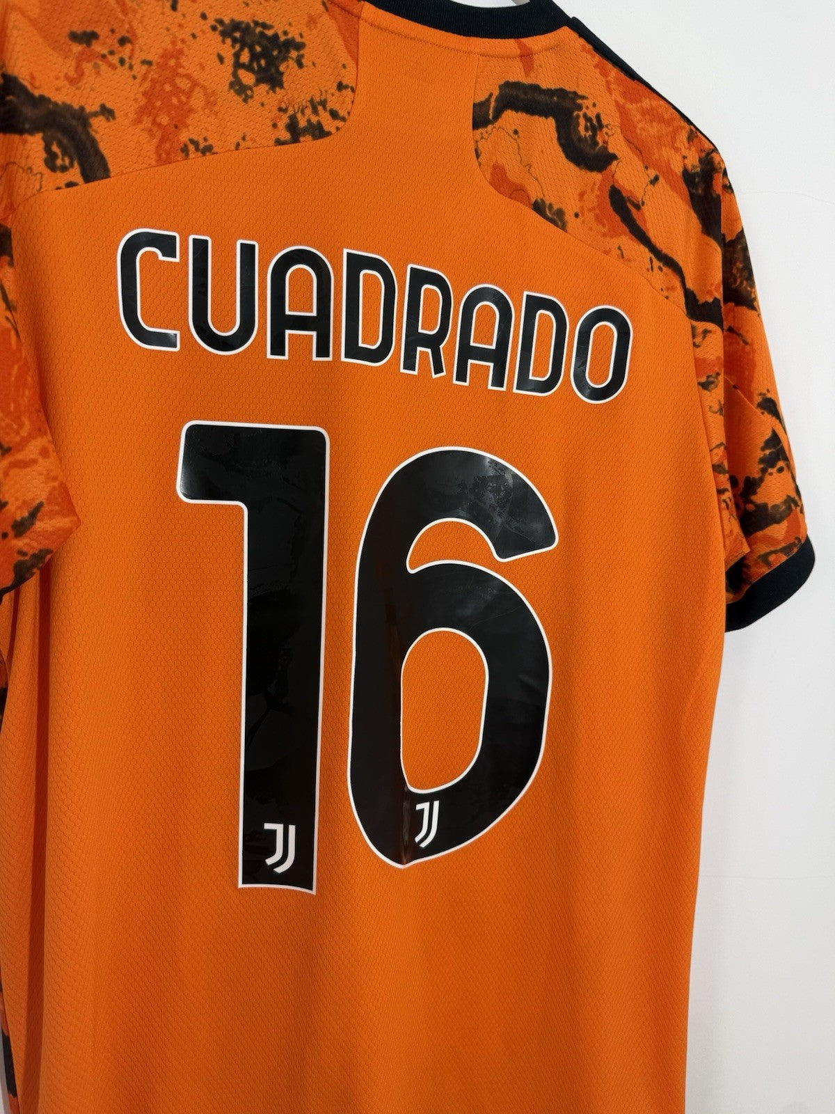Juventus Cuadrado #16 2020/21 Large 3rd Shirt Adidas Excellent Condition GE4856