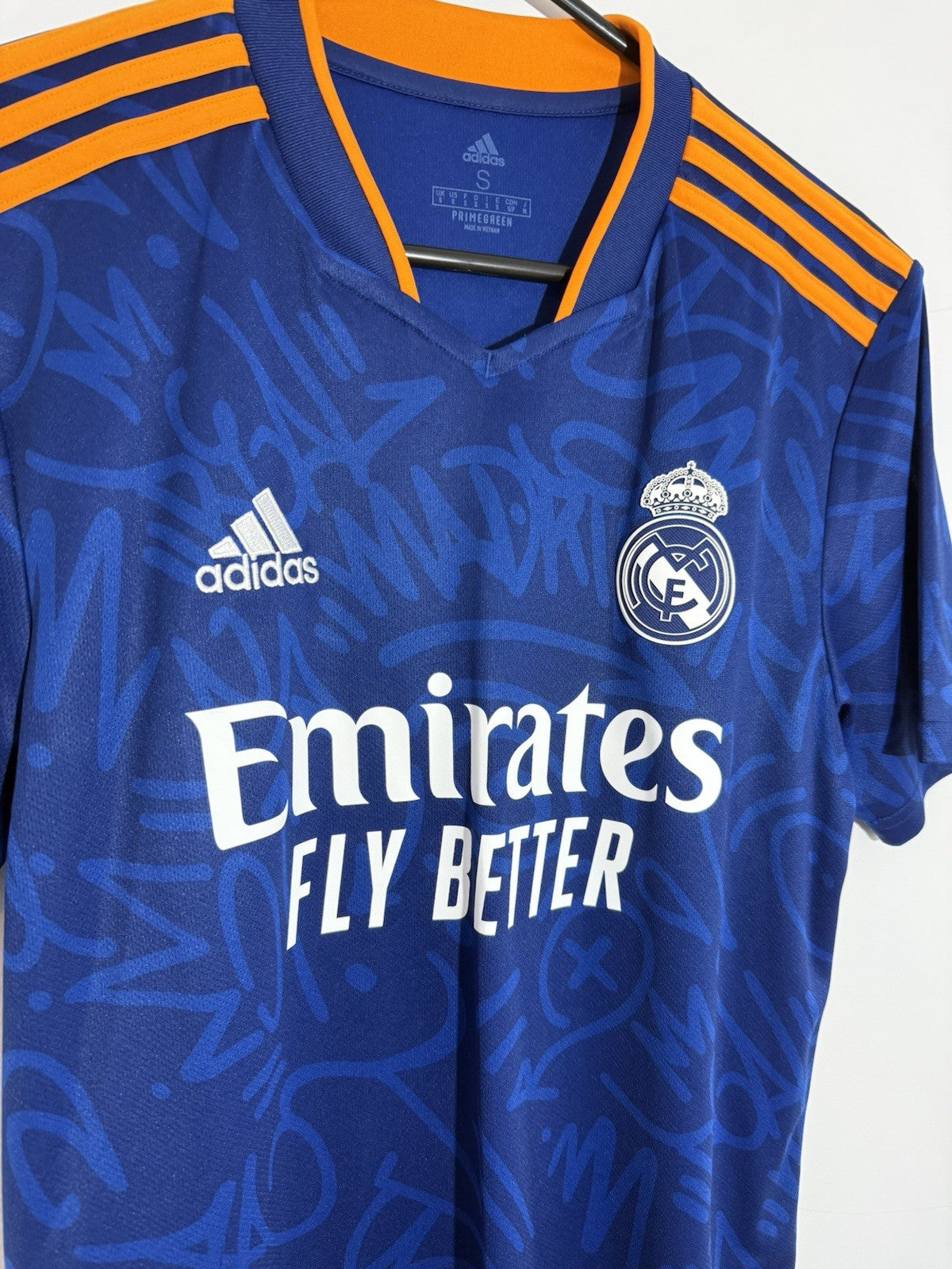 Real Madrid Hazard #7 2021/22 Small Away Shirt Excellent Condition H40942