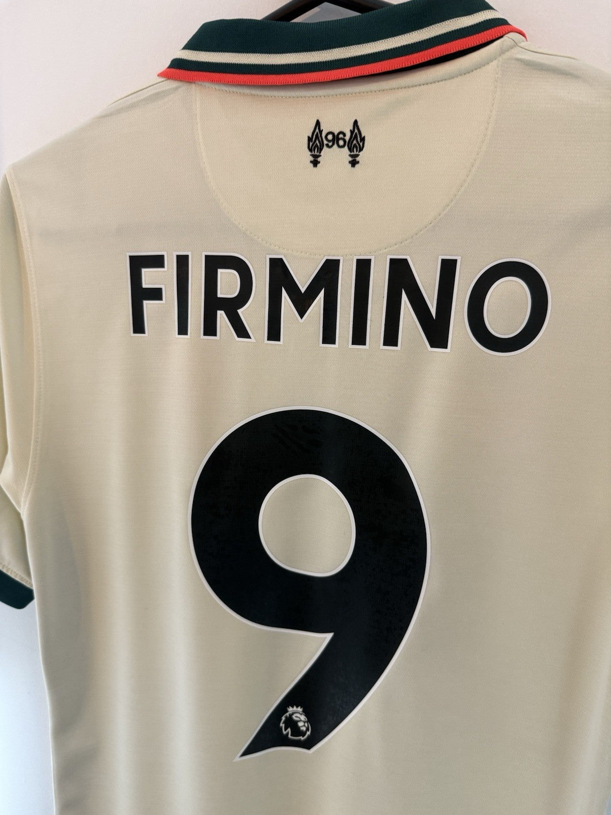 Liverpool Firmino #9 2021/22 Small Away Shirt Excellent Condition DB2558-111