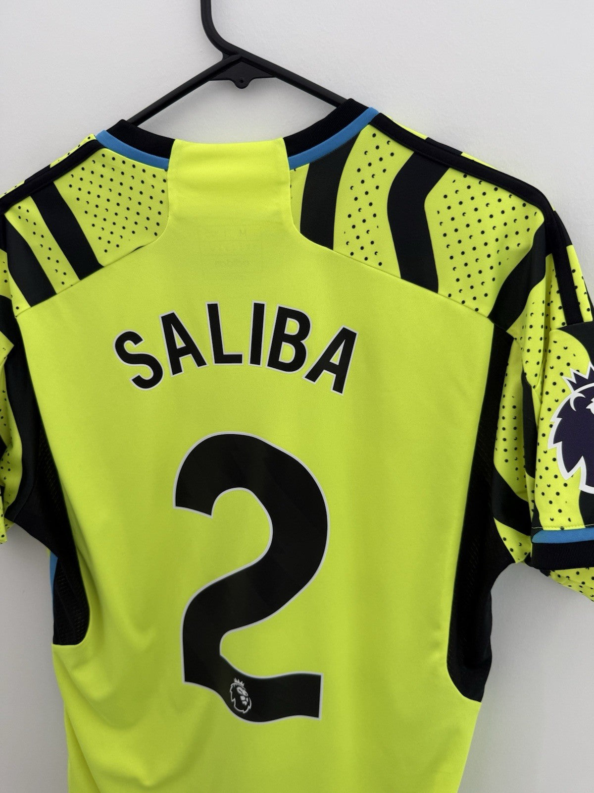 Arsenal Saliba #2 2023/24 Medium Away Shirt Adidas Excellent Condition HR6927