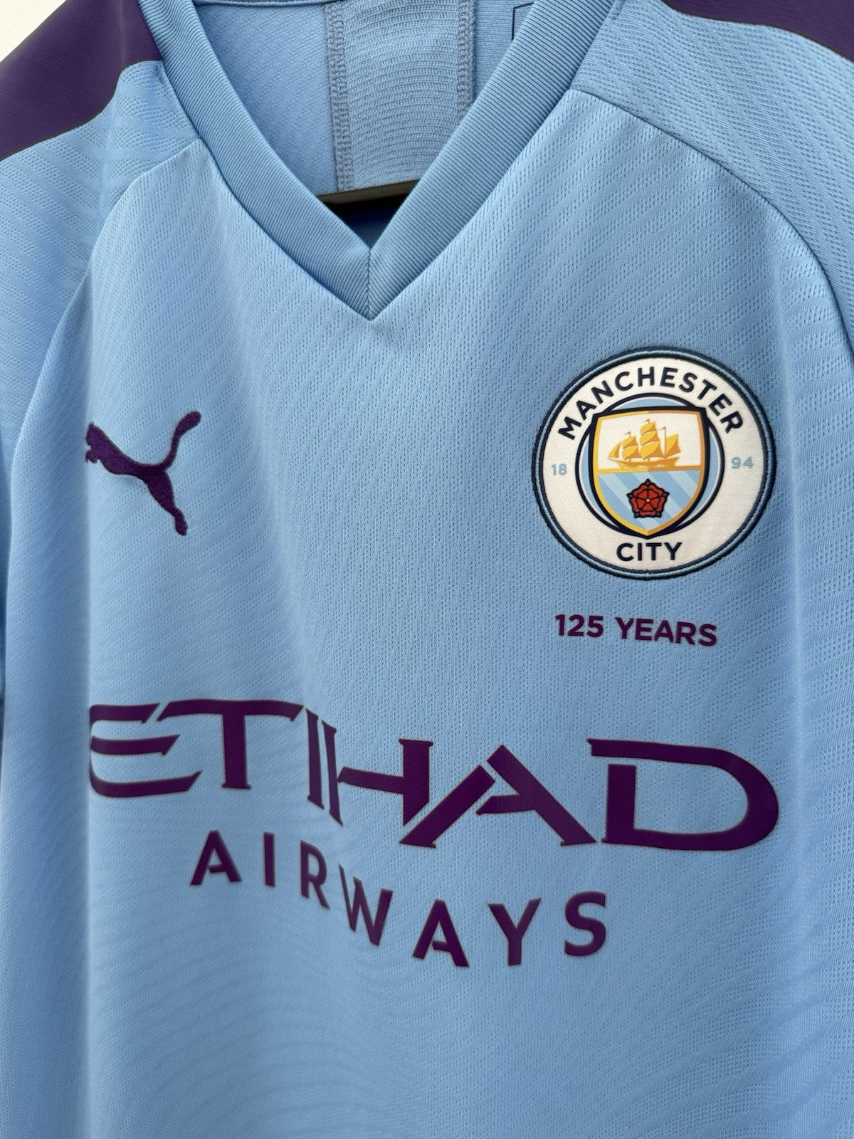 Man City De Bruyne #17 2019/20 Small Home Shirt Excellent Condition 755586-01