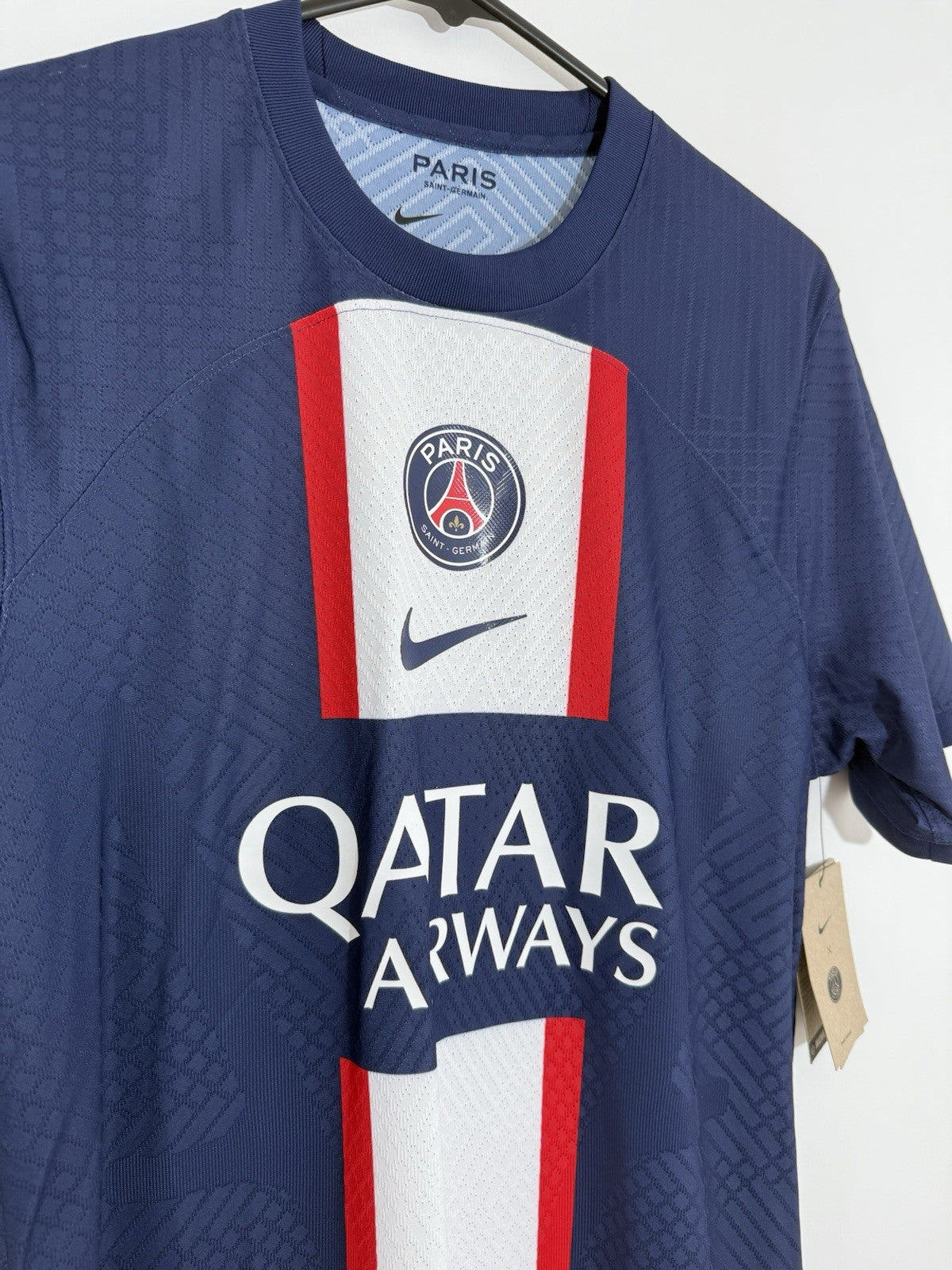 PSG Messi #30 DriFitAdv 2022/23 Medium Home Shirt Excellent Condition DJ7649-480