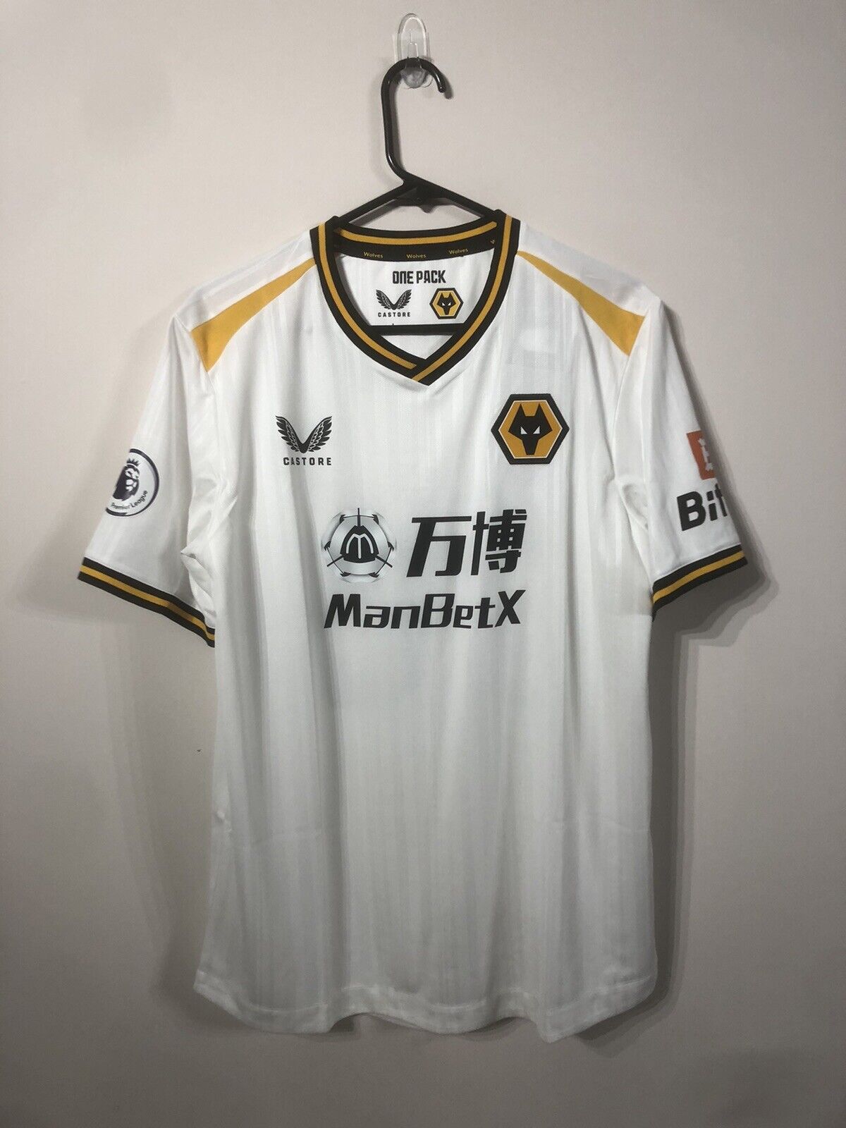Hee Chan #26 BNWT Wolves 2021/22 Large 3rd Football Shirt Jersey Castore