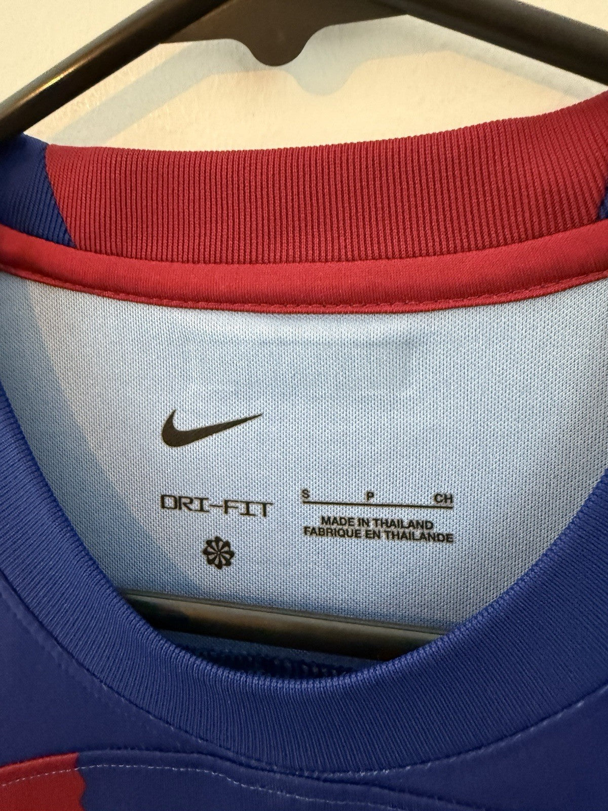 Barcelona Pedri #8 2023/24 Small Home Shirt Excellent Condition DX2687-456