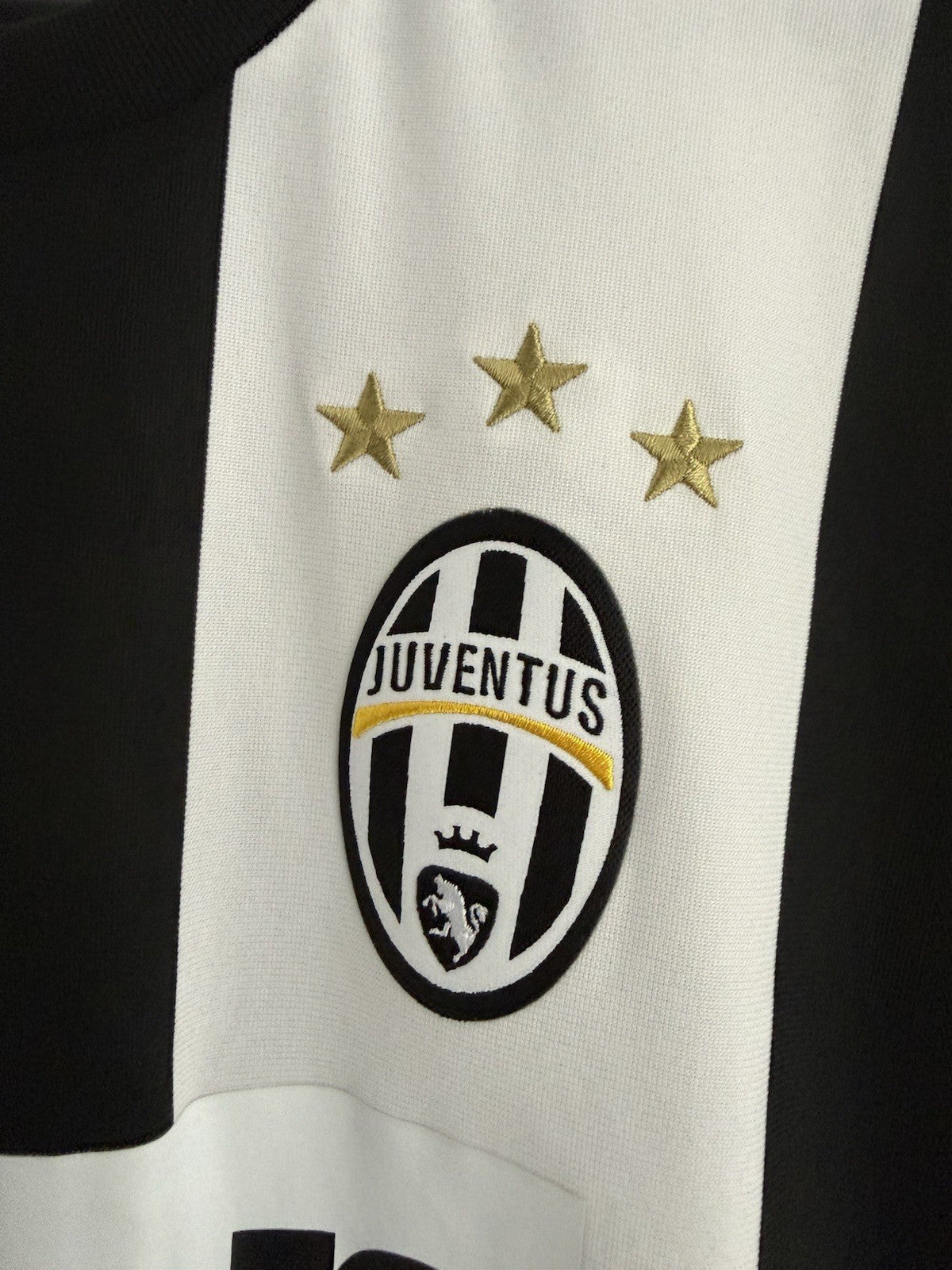 Juventus Higuain #9 2016/17 Home Small Football Shirt Excellent Condition AI6241