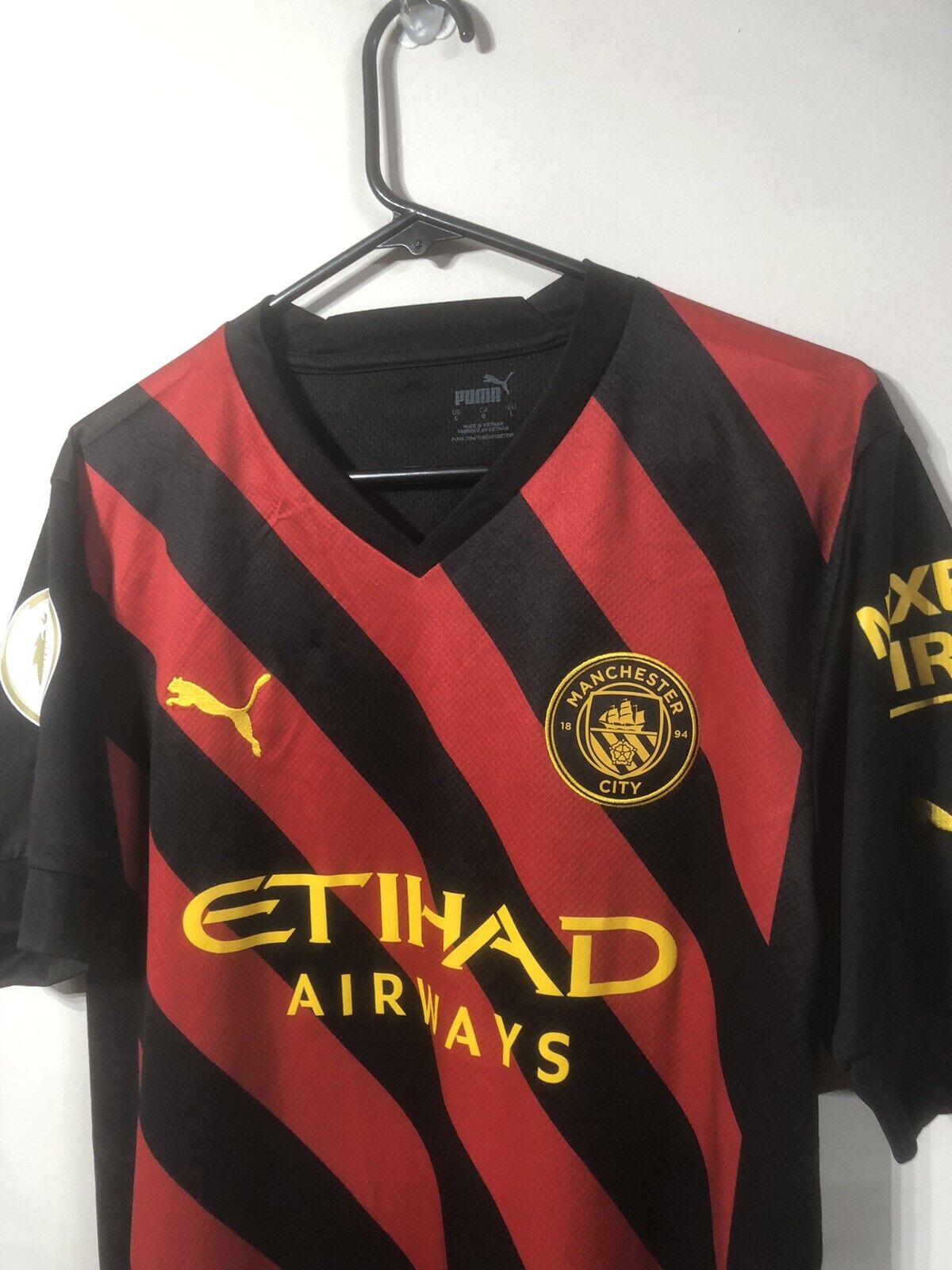 J. Alvarez #19 Manchester City 2022/23 Large Away Shirt Excellent Condition