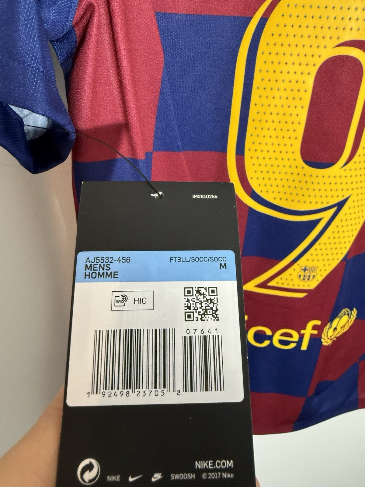Barcelona Suarez #9 2019/20 Medium Home Shirt Nike BNWT AJ5532-456