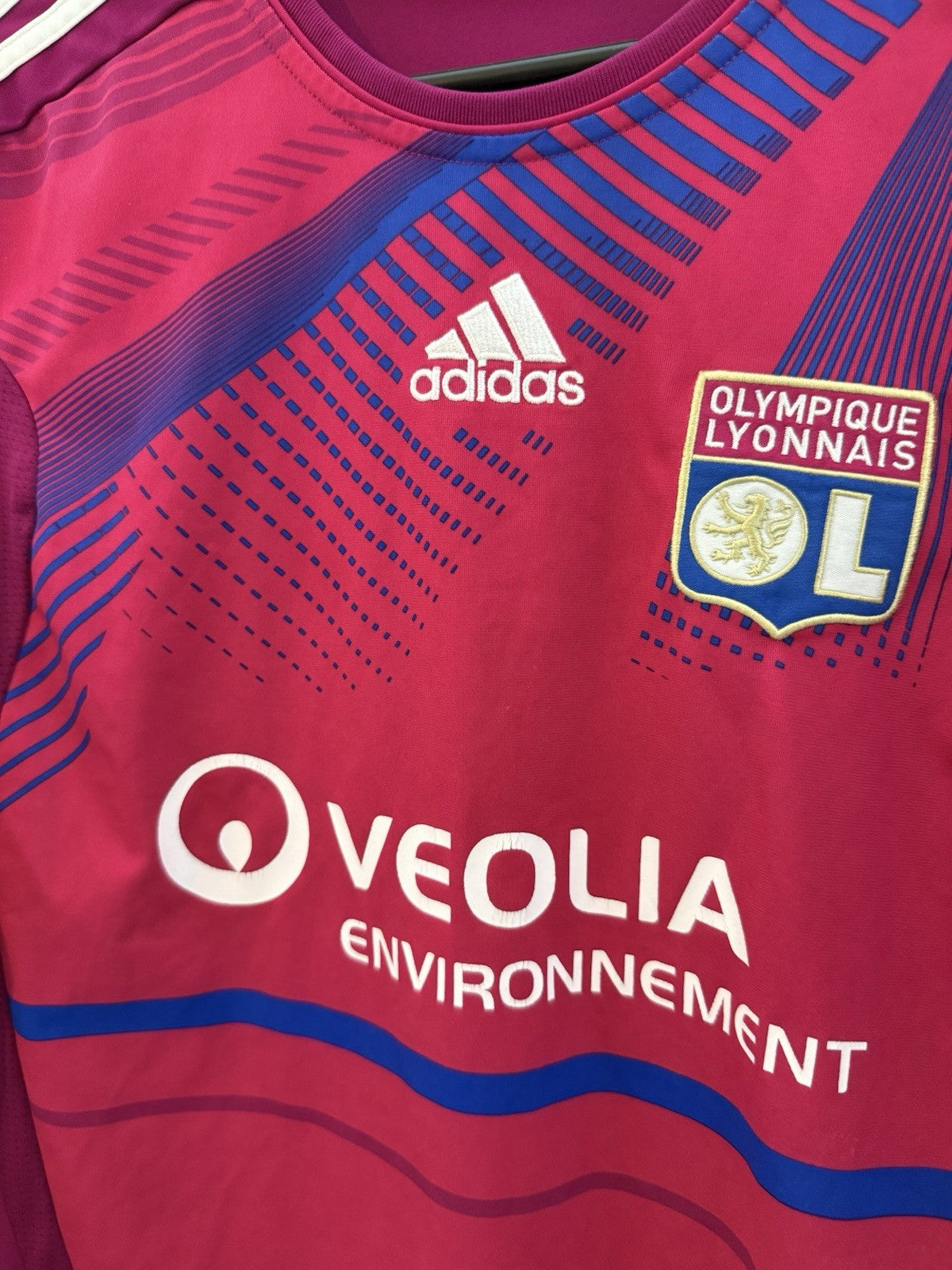 Olympique Lyon 2011/12 Medium 3rd Long Sleeved Shirt Excellent Condition V13349