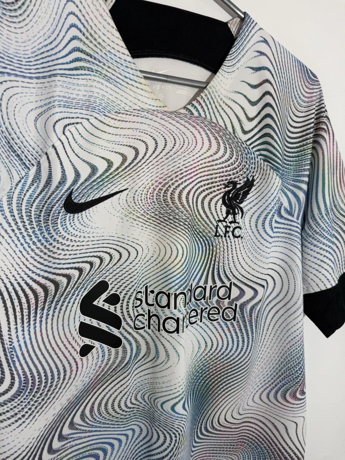M. Salah #11 Liverpool 2022/23 Large Away Shirt Excellent Condition DN2715-101