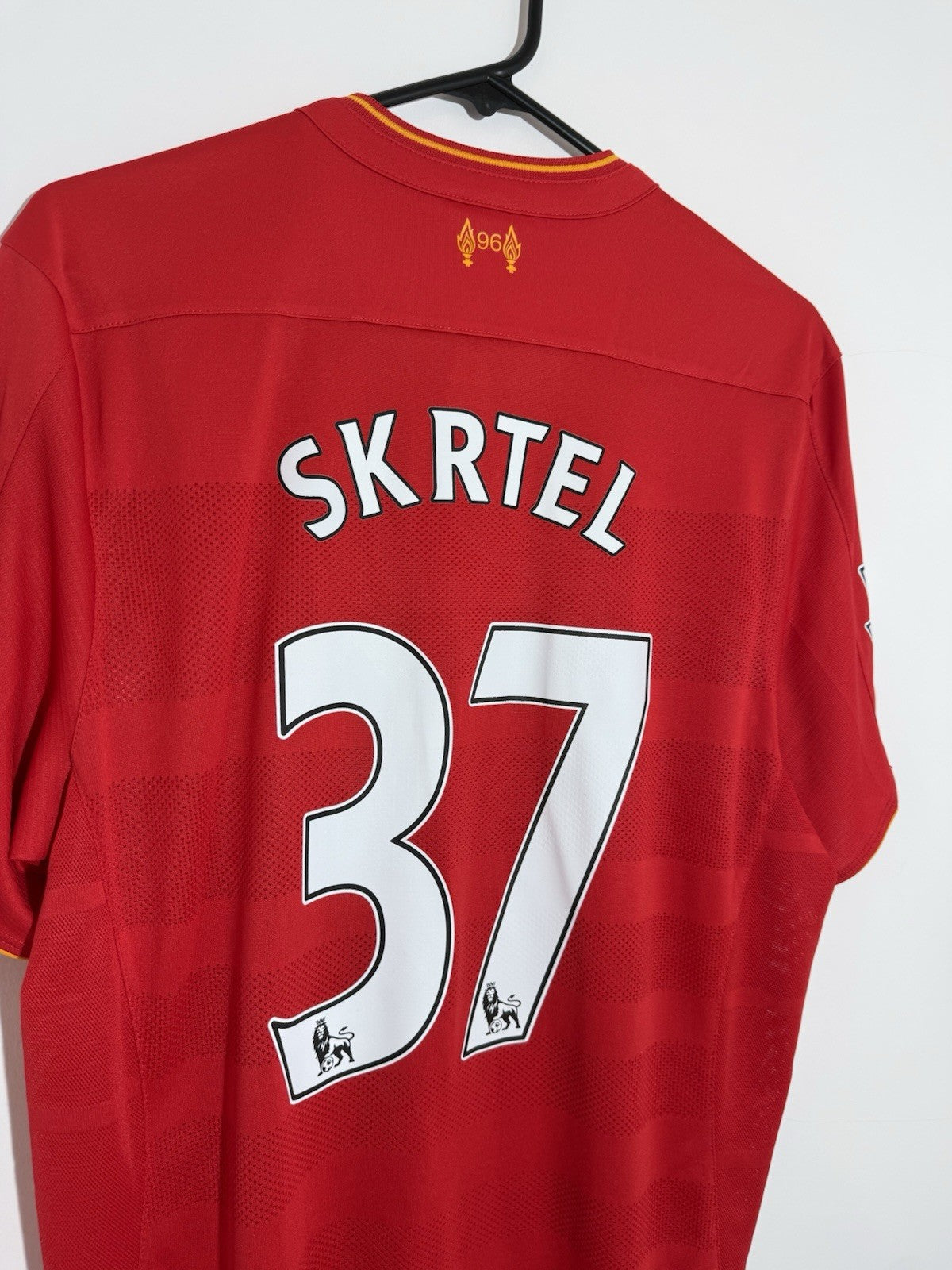 Liverpool Skrtel #37 2016/17 Medium Home Shirt Excellent Condition MT630001