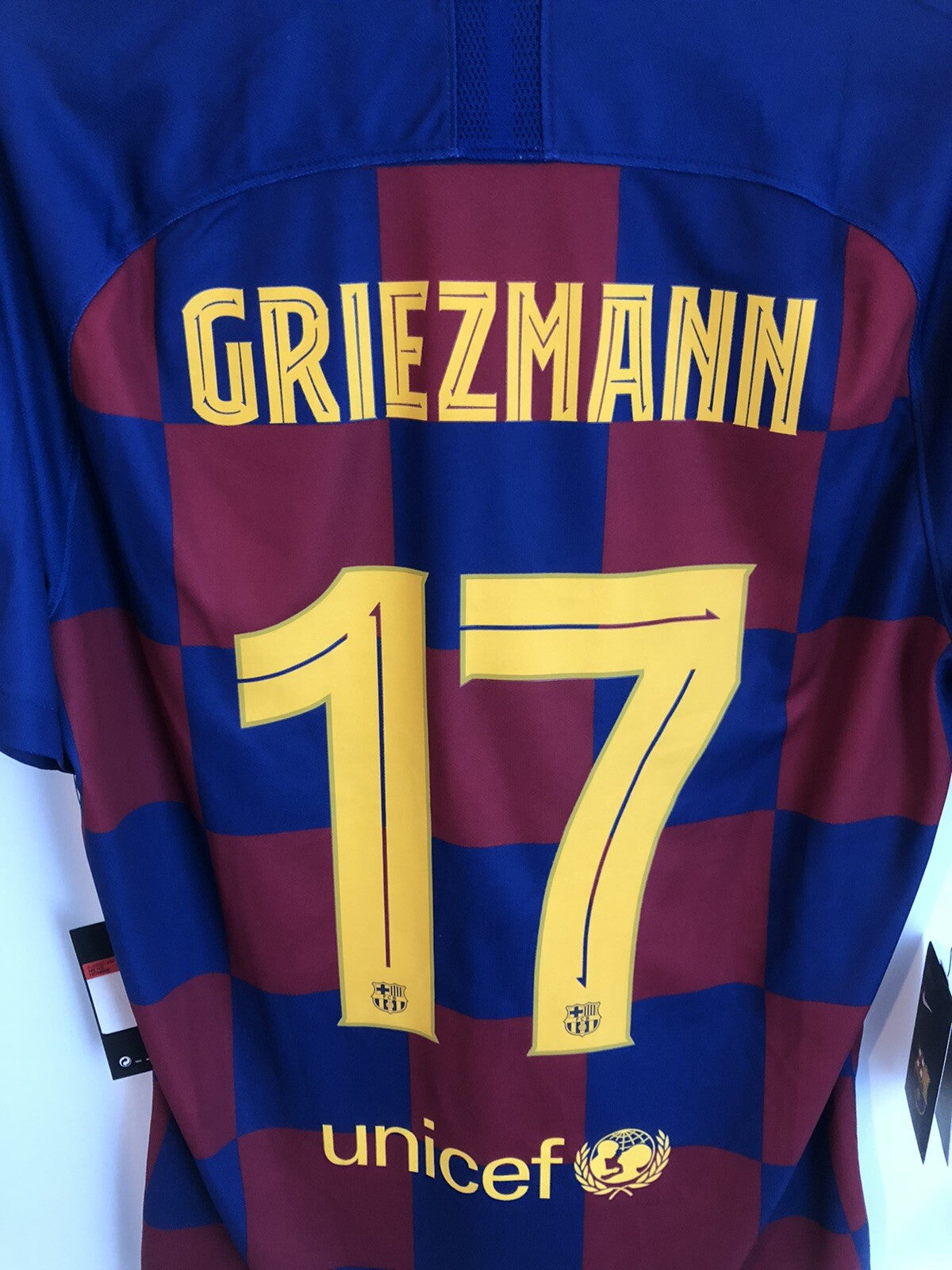 Barcelona Griezmann #17 2019/20 Large CL Home Shirt BNWT AJ5532-455