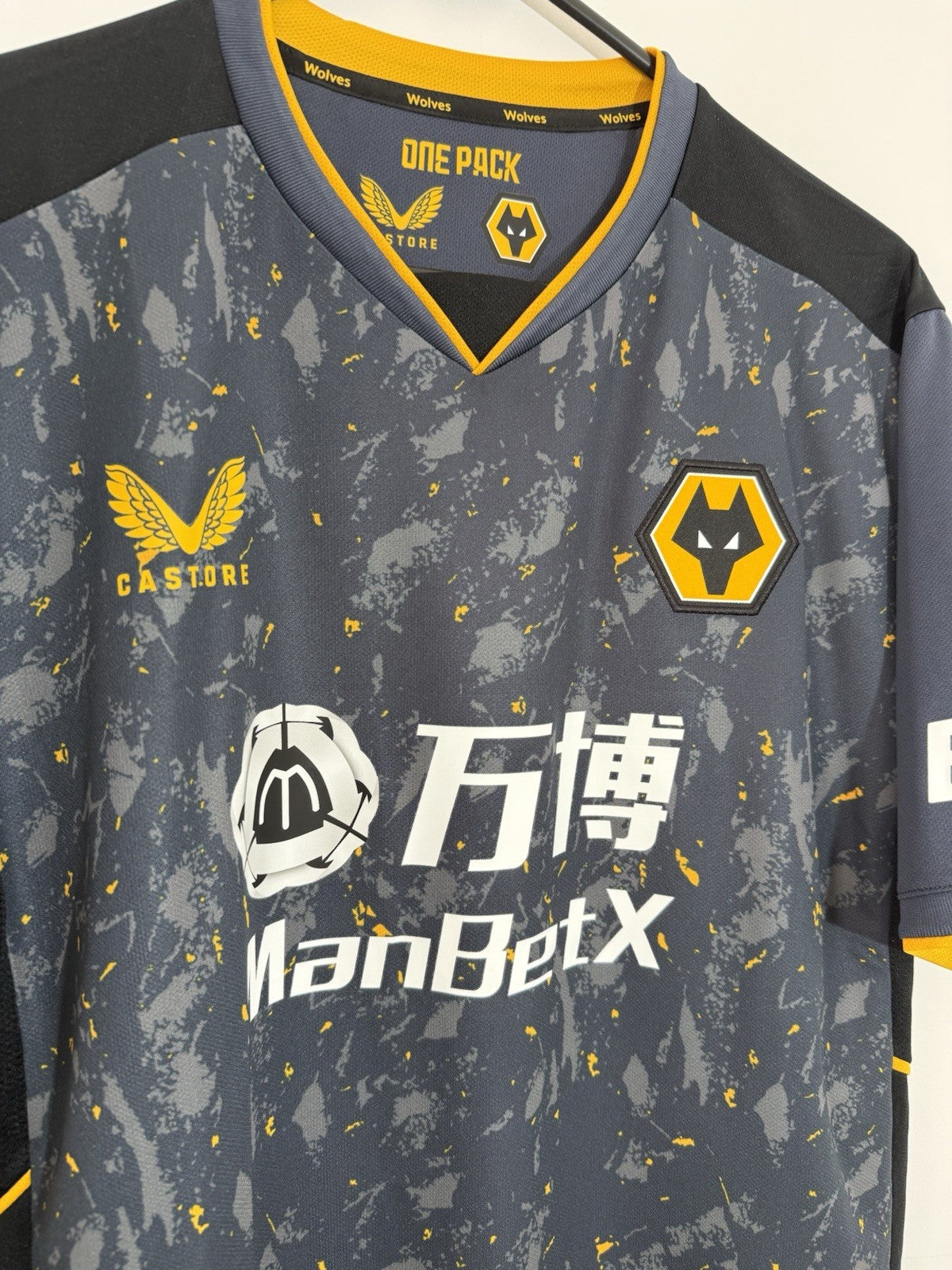 Wolverhampton Wanderers Fabio Silva #17 2021/22 Large Away Shirt Castore BNWT