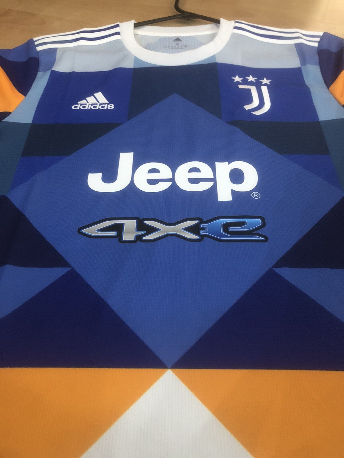 Juventus Kulusevski #44 2021/22 Medium 4th Shirt BNWT HM6516