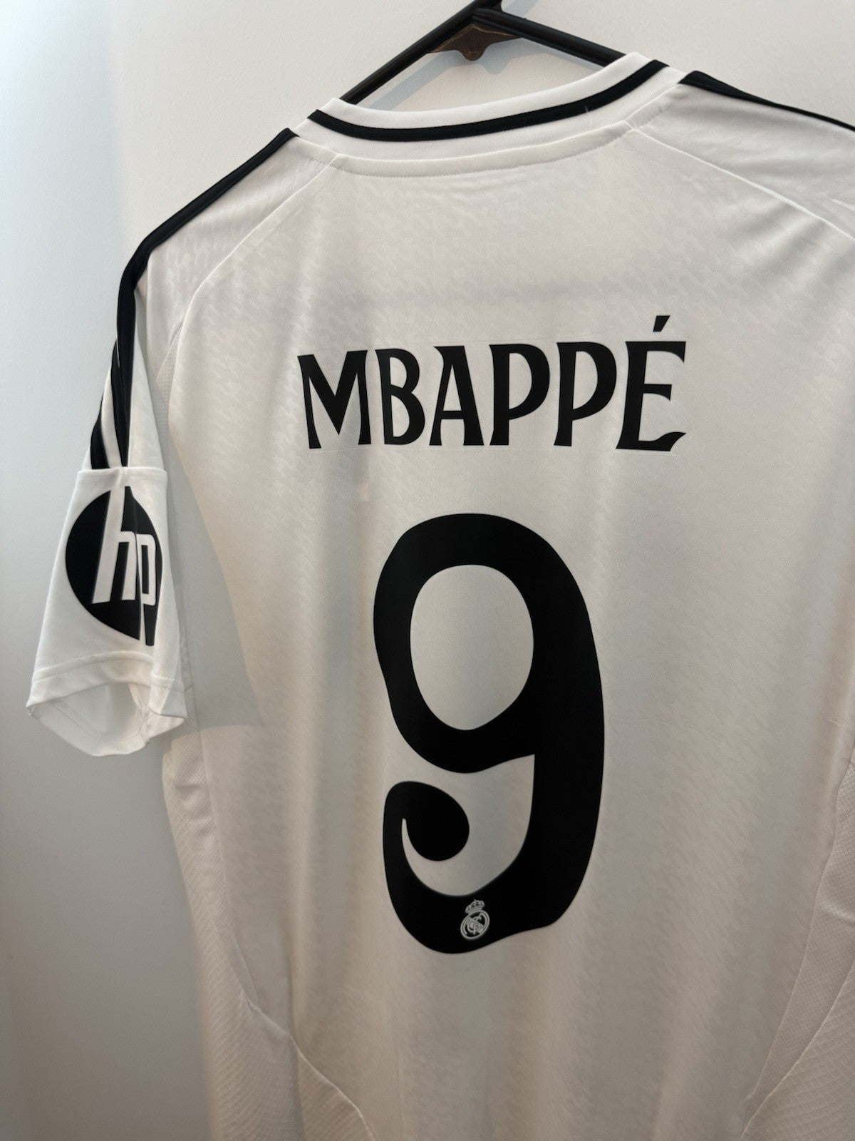 Real Madrid Mbappe #9 2024/25 Medium Home Shirt BNWT IU5011