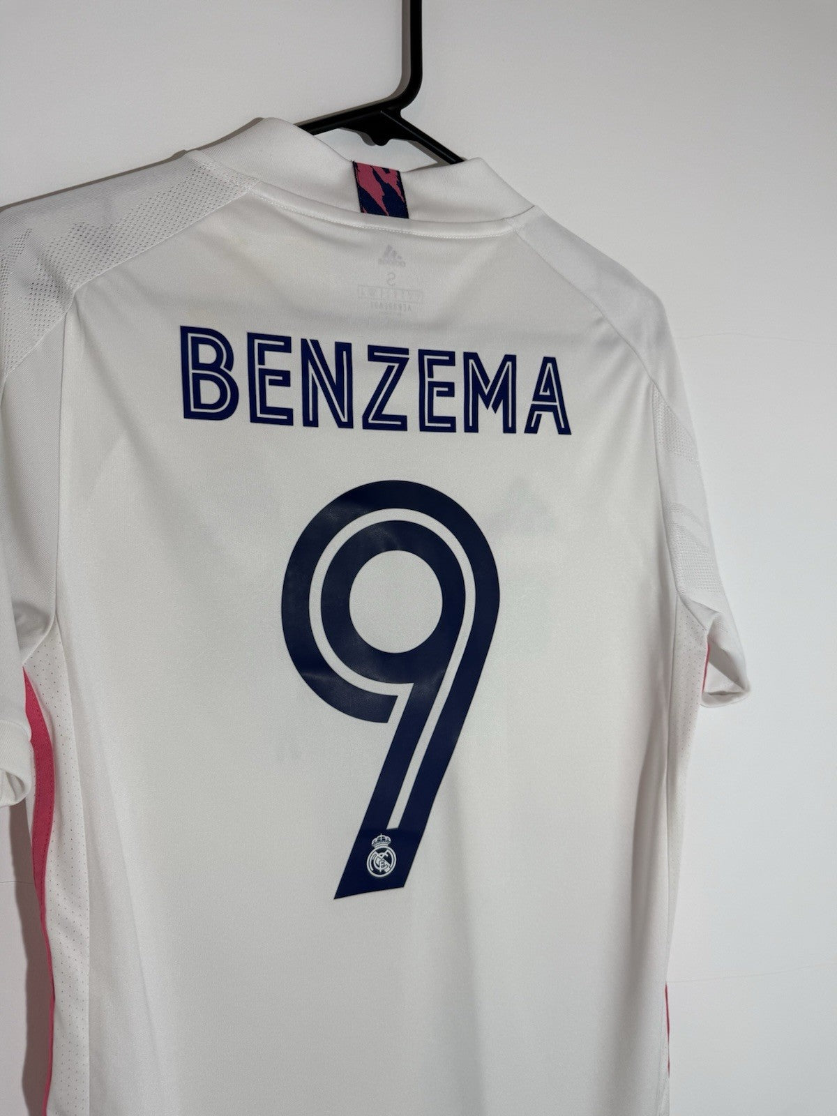 Real Madrid Benzema #9 2020/21 Small Home Shirt Excellent Condition FM4735