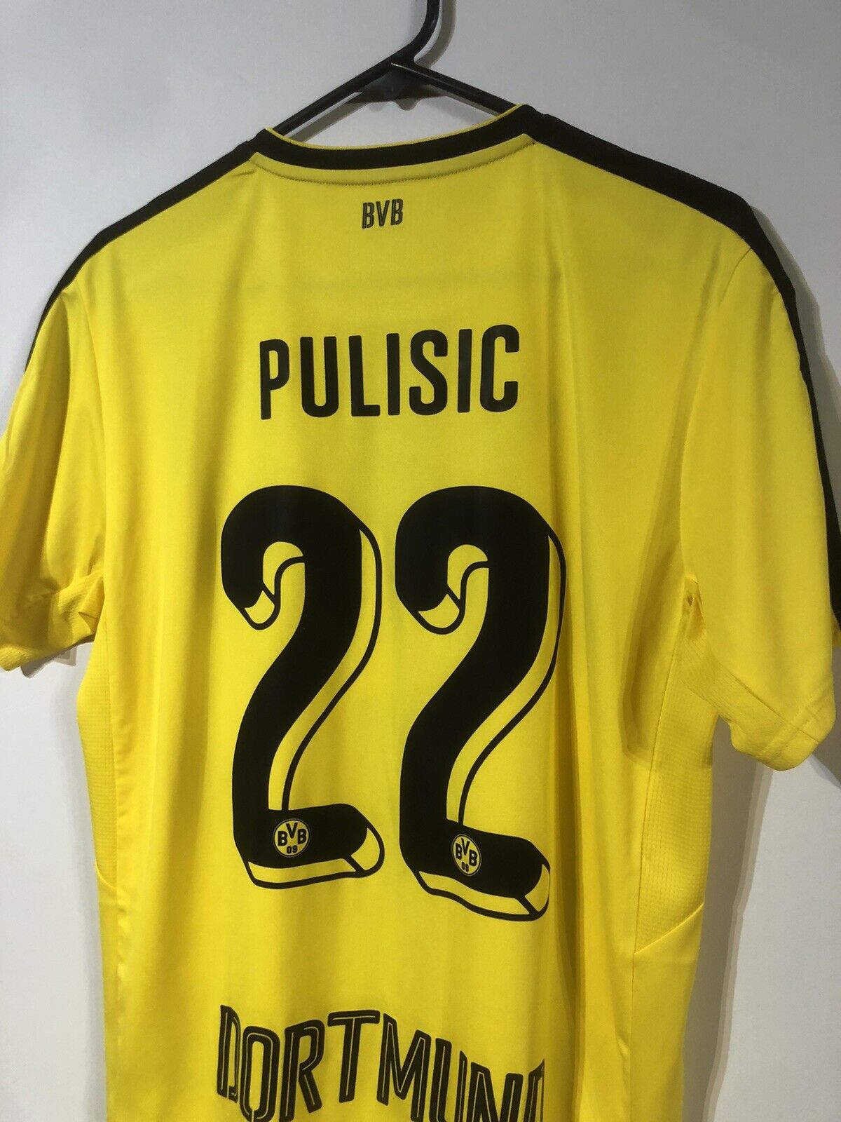 Pulisic #22 Borussia Dortmund 2016/17 Medium Home Shirt Puma Mint Condition