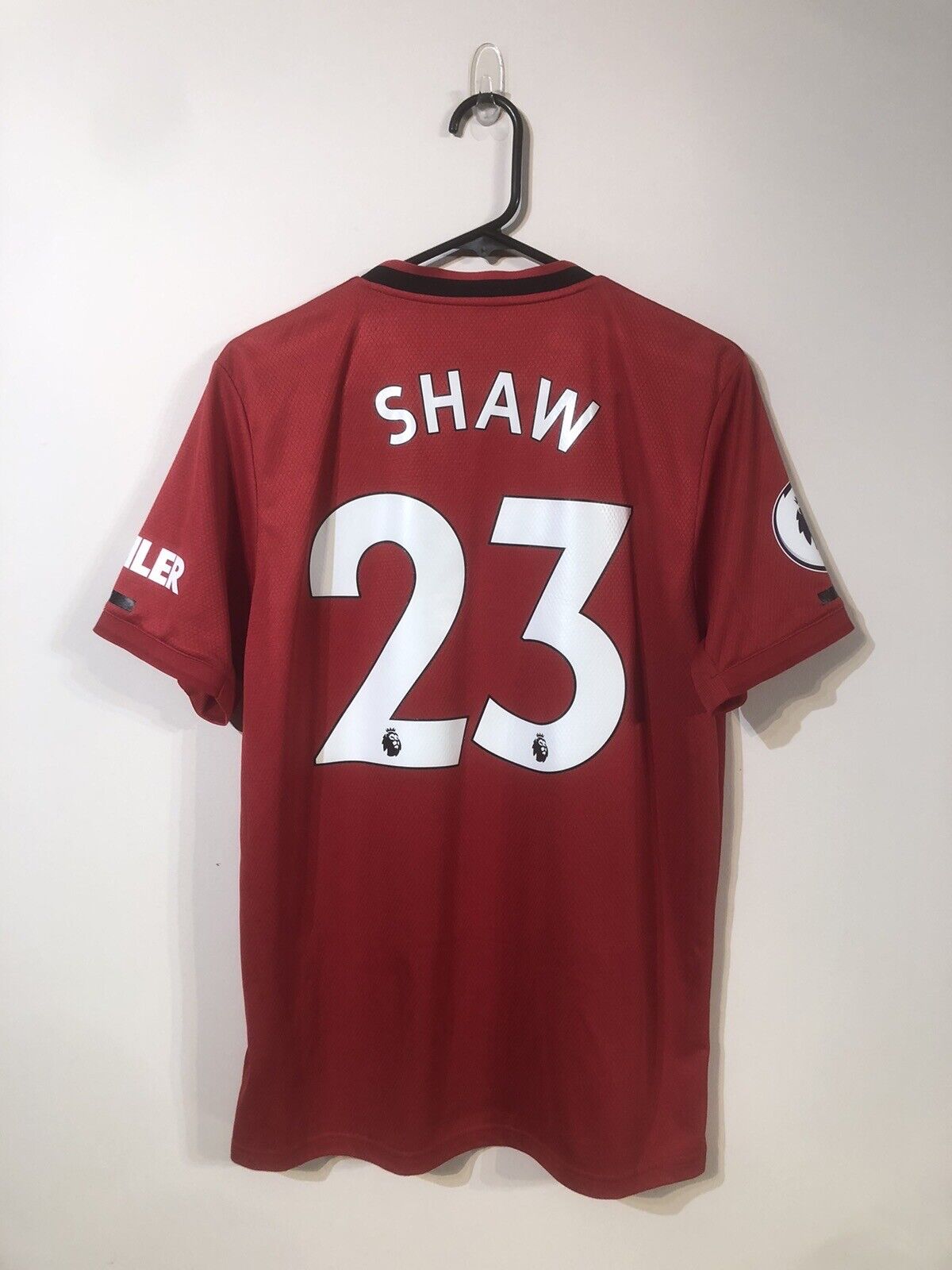 Shaw #23 Manchester United Medium 2019/20 Home Shirt Excellent Condition