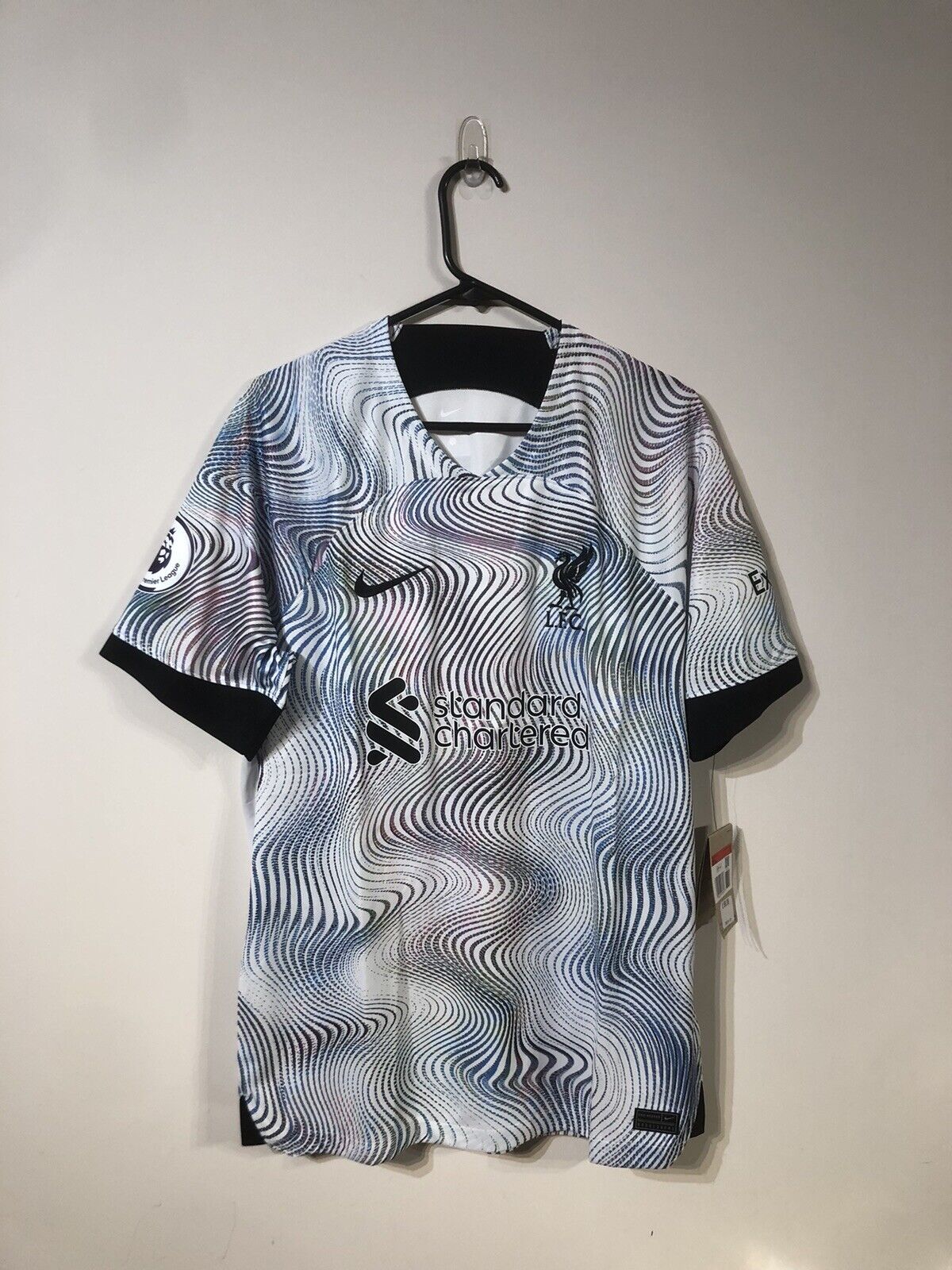 Luis Diaz #23 Liverpool Large BNWT 2022/23 Away Jersey Nike