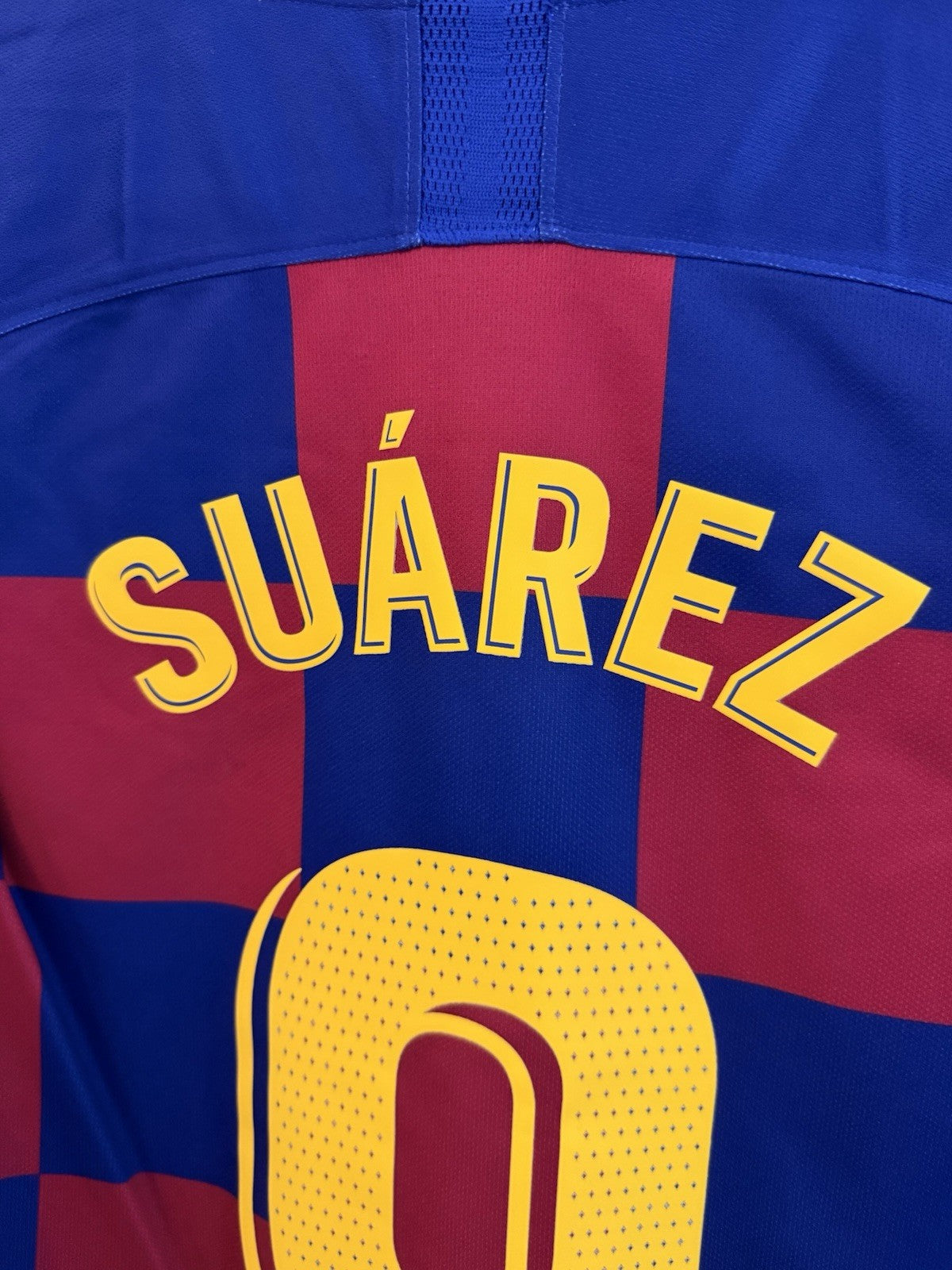 Barcelona Suarez #9 2019/20 Medium Home Shirt Nike BNWT AJ5532-456