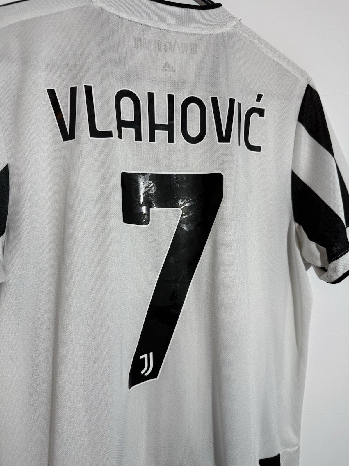 Juventus Vlahovic #7 2021/22 Medium Home Shirt Adidas Excellent Condition GS1442