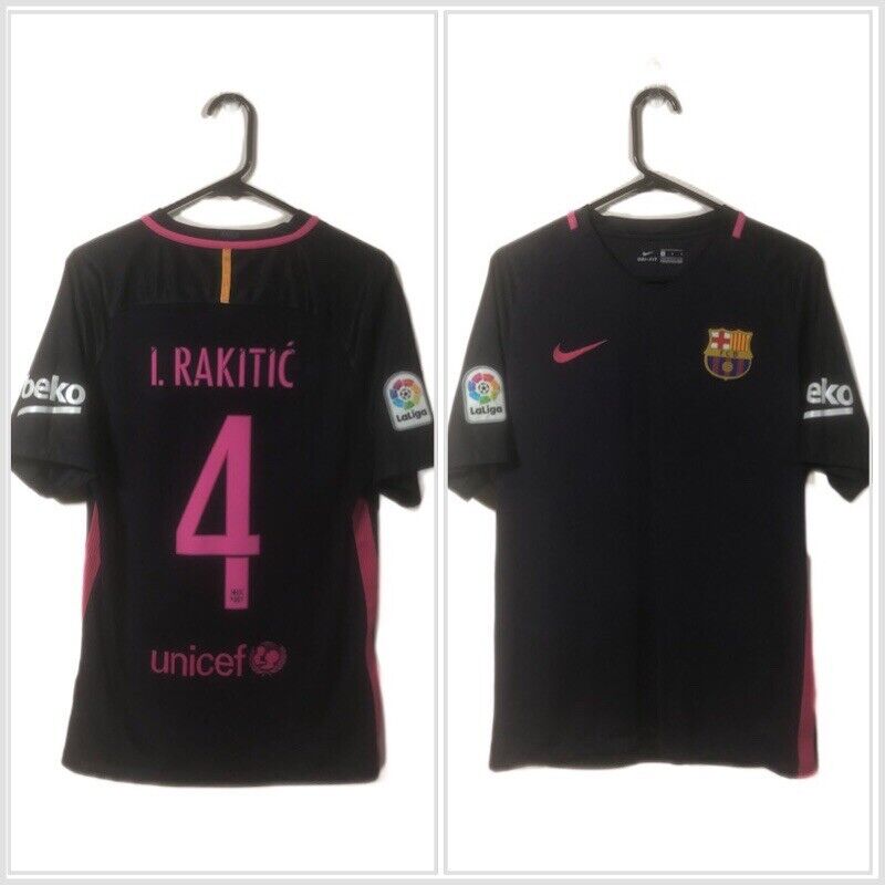 I Rakitic 4 Barcelona 2016 17 Away Medium Shirt Very Good Condition 776844 525