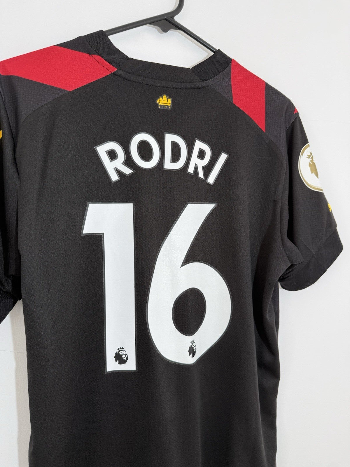 Manchester City Rodri #16 2022/23 Medium Away Shirt BNWT 765722-02