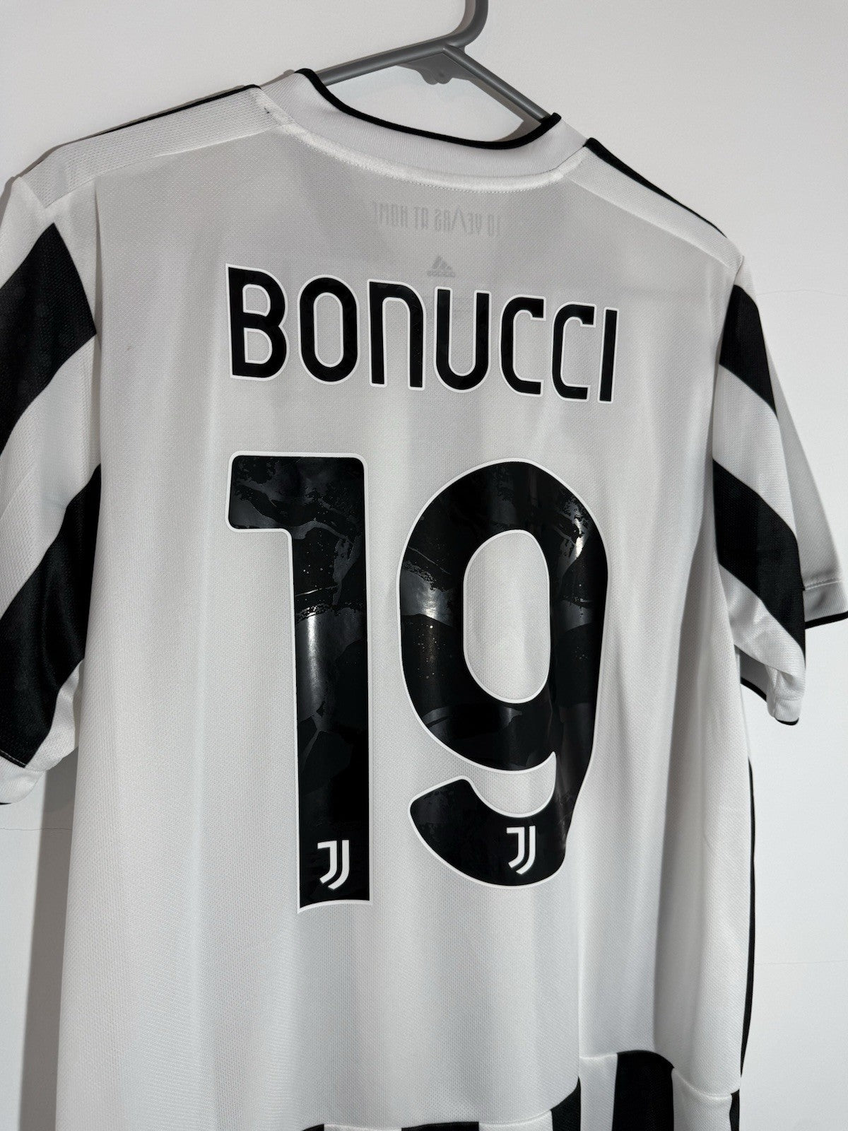 Juventus Bonucci #19 2021/22 Large Home Shirt Adidas BNWT GS1442