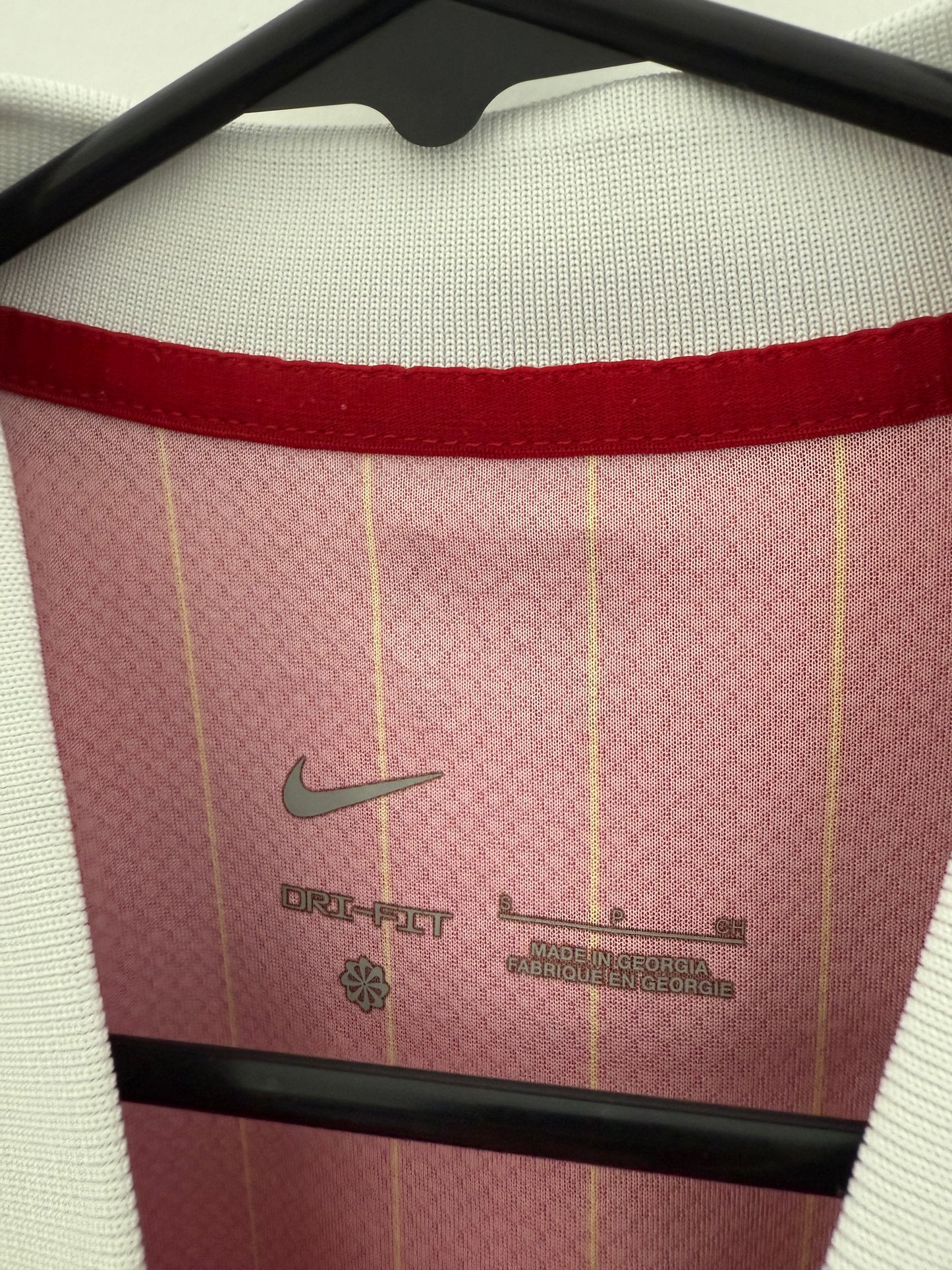 Liverpool 2024/25 Small Home Shirt Excellent Condition FN8798-688